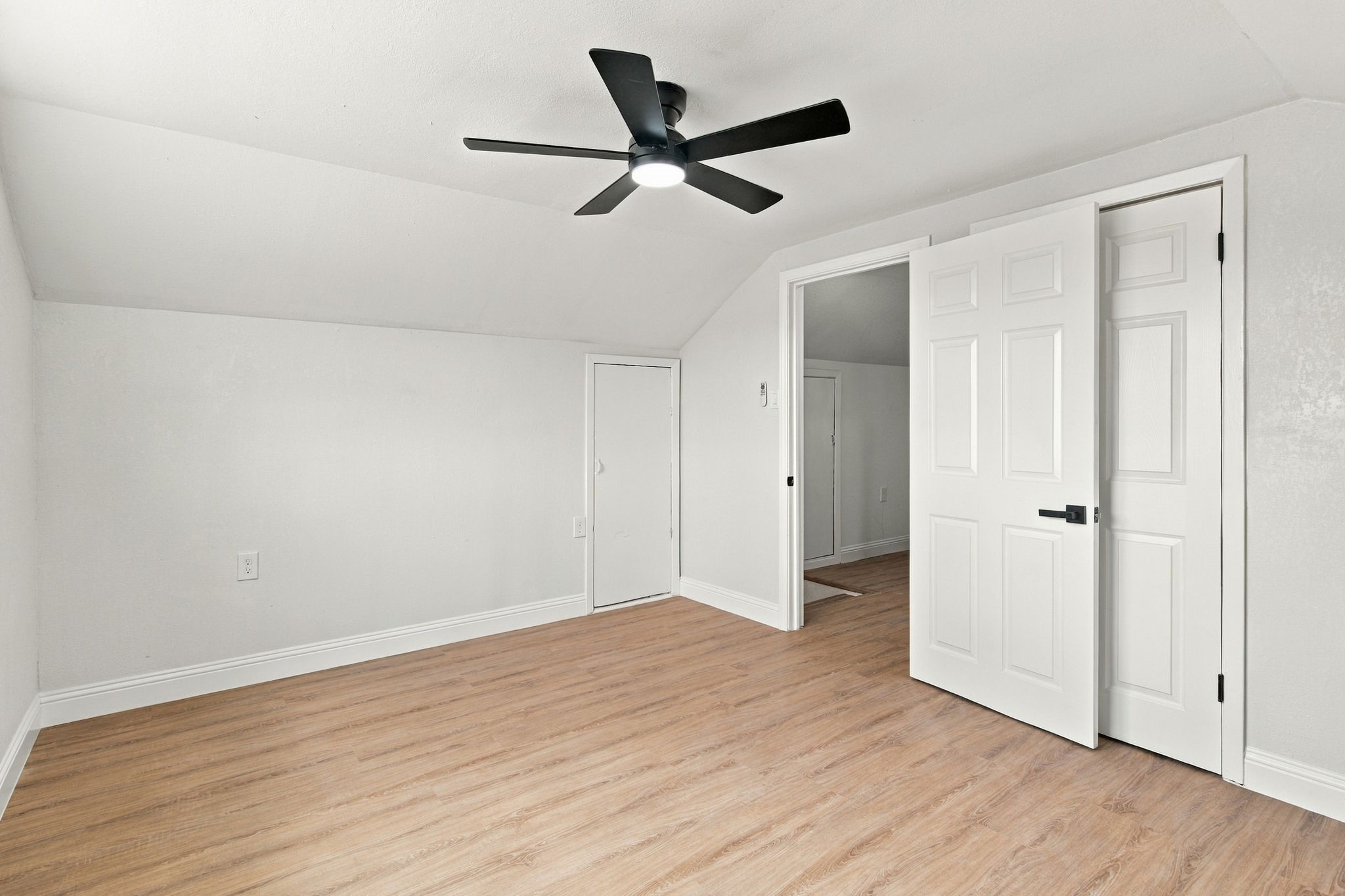 3931 Tiffany Drive Property Photo 21