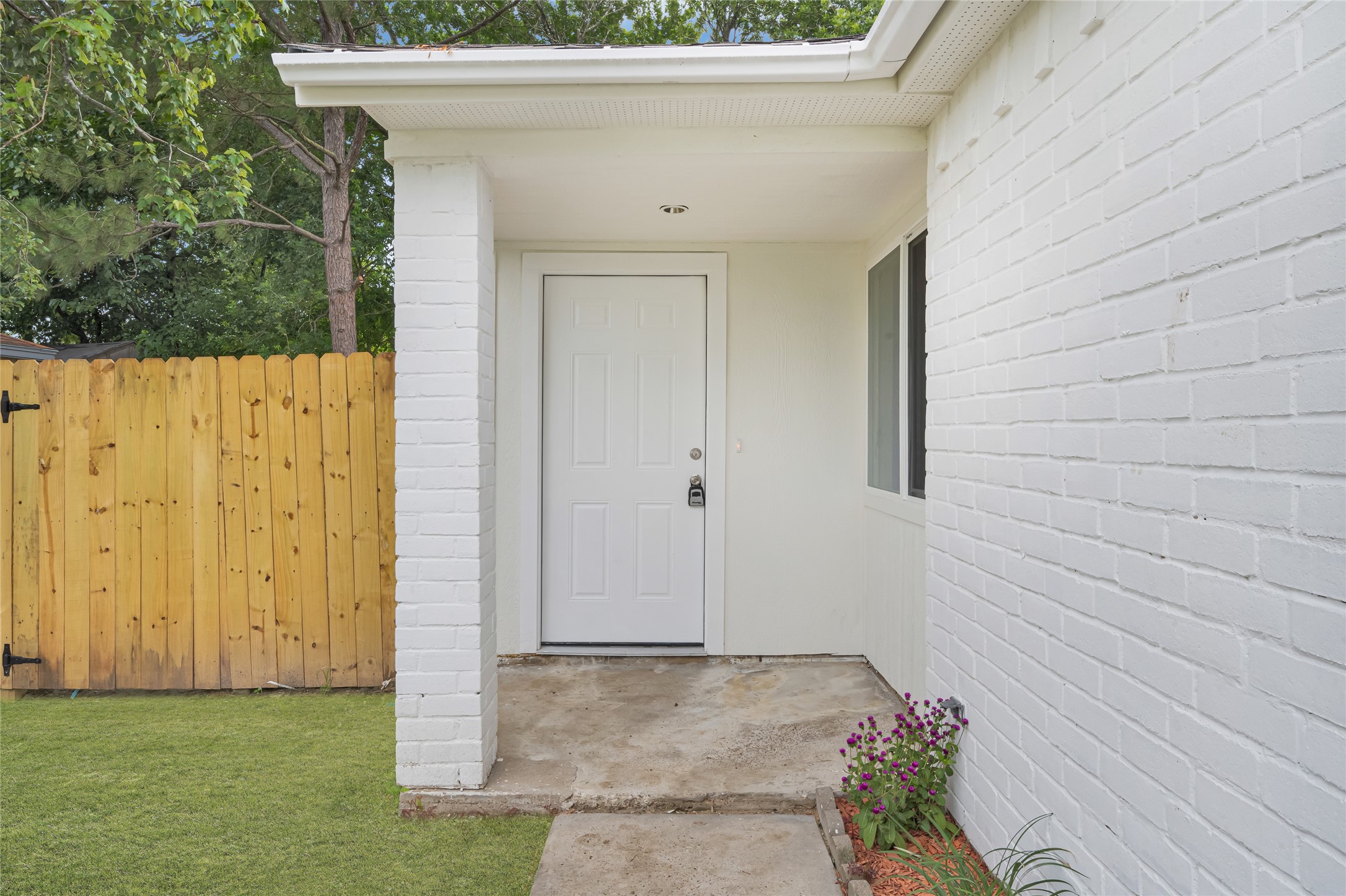 5314 Gayla Lane Property Photo 4