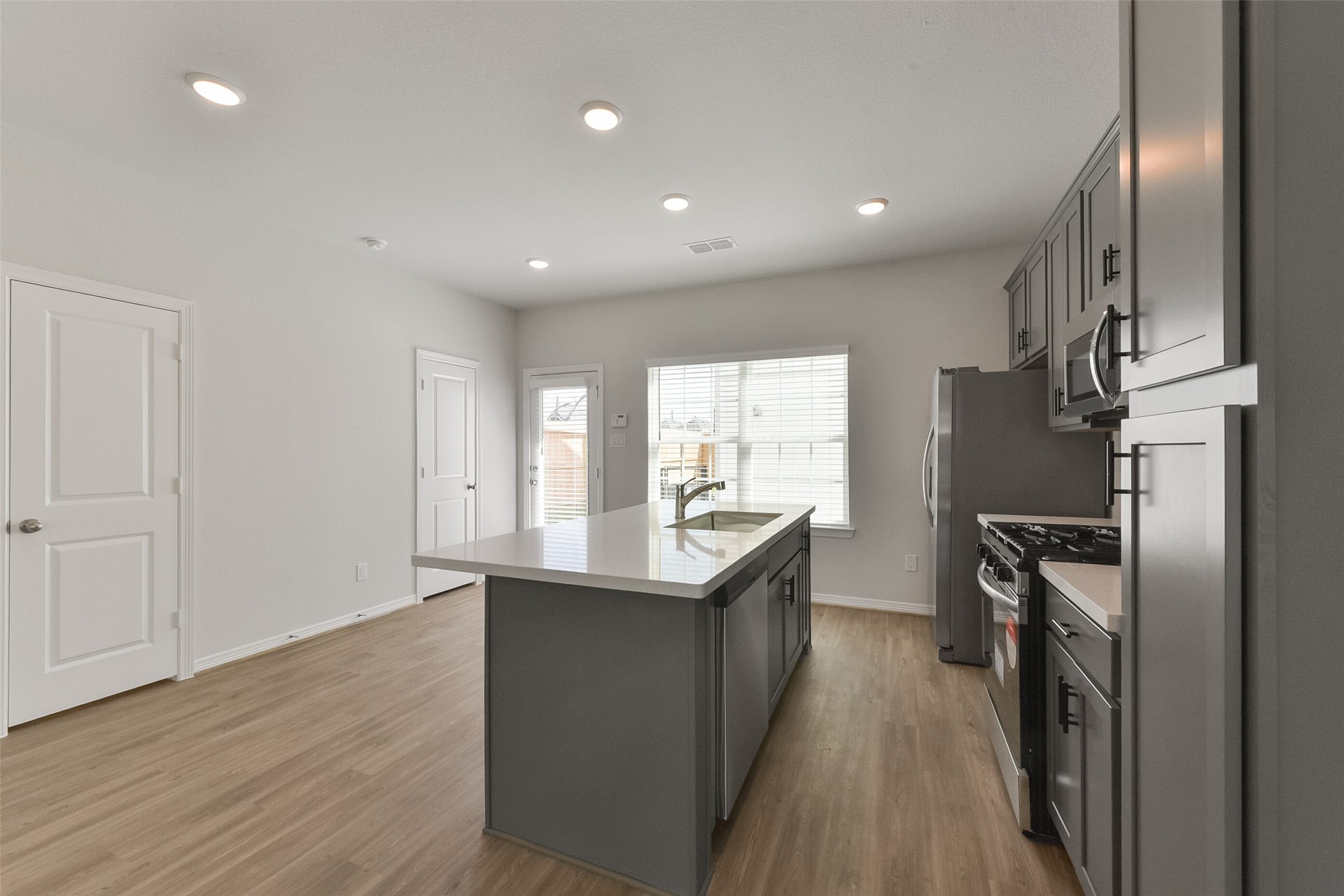 6835 New York Street Property Photo 11