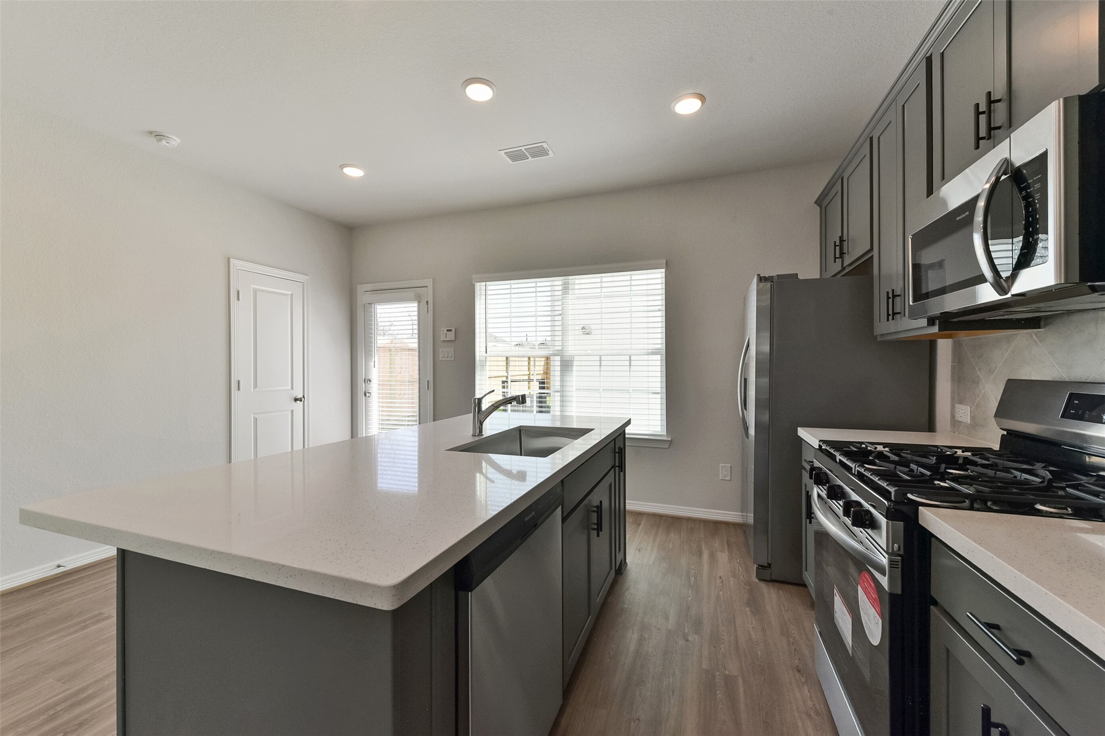 6835 New York Street Property Photo 13