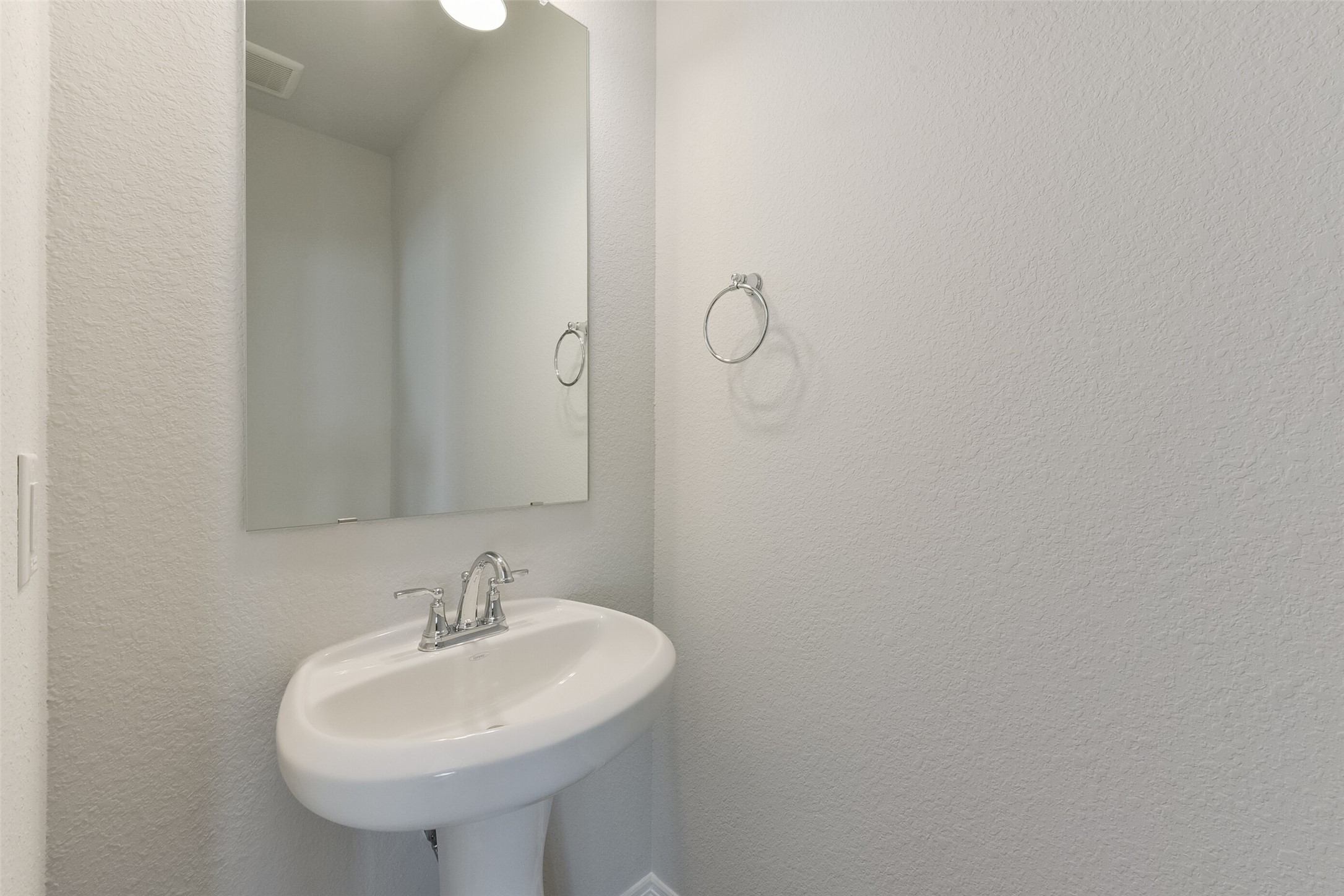 6835 New York Street Property Photo 16