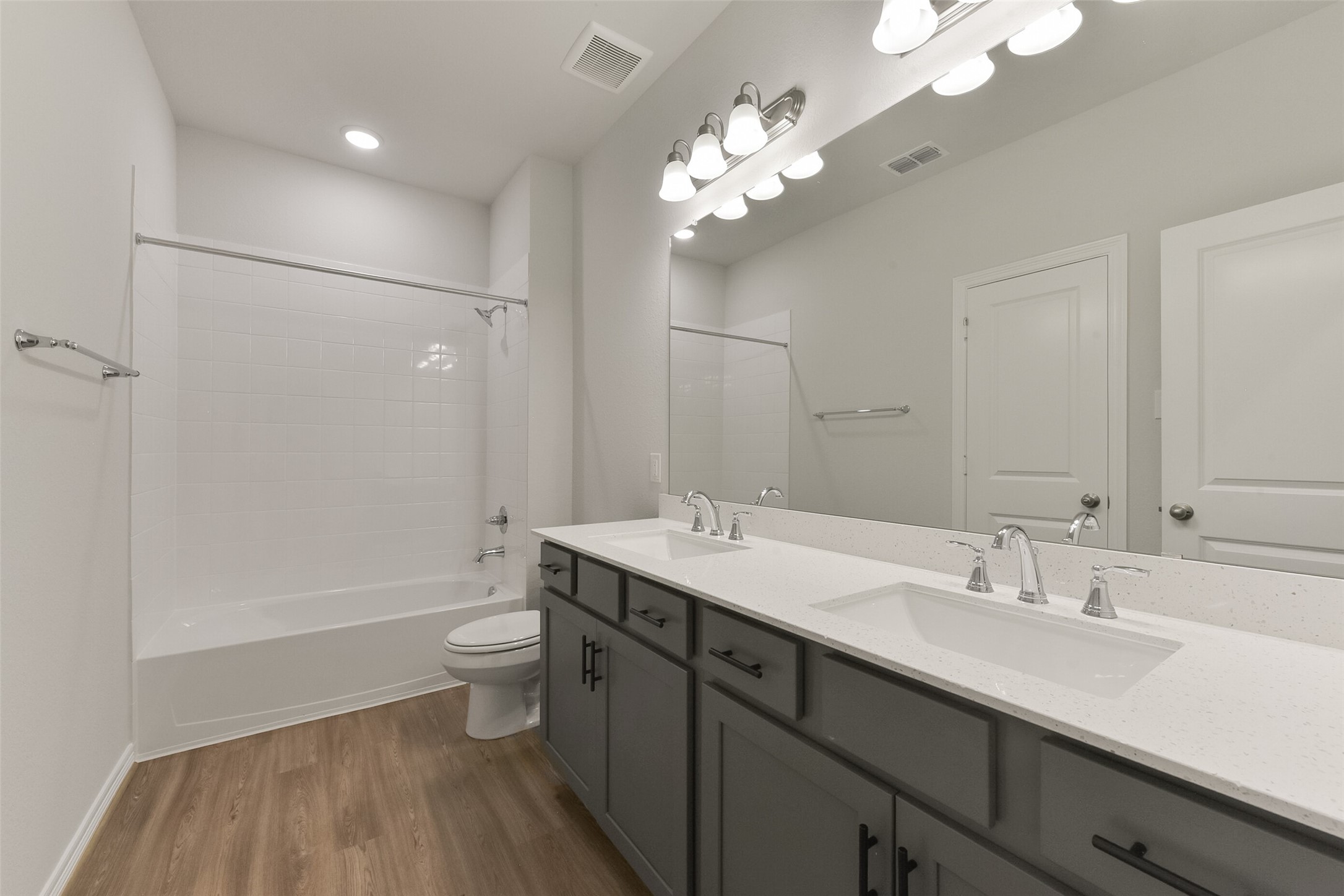 6835 New York Street Property Photo 19