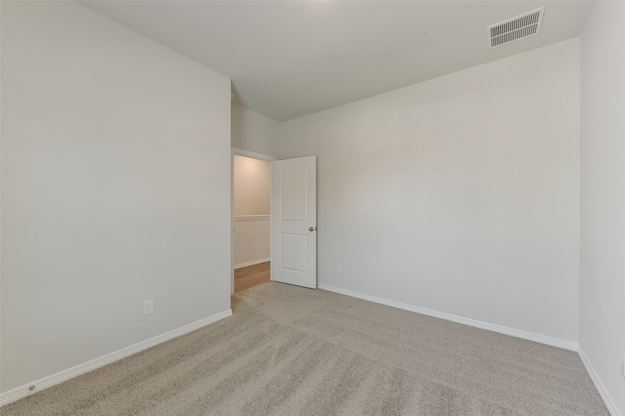 6835 New York Street Property Photo 23