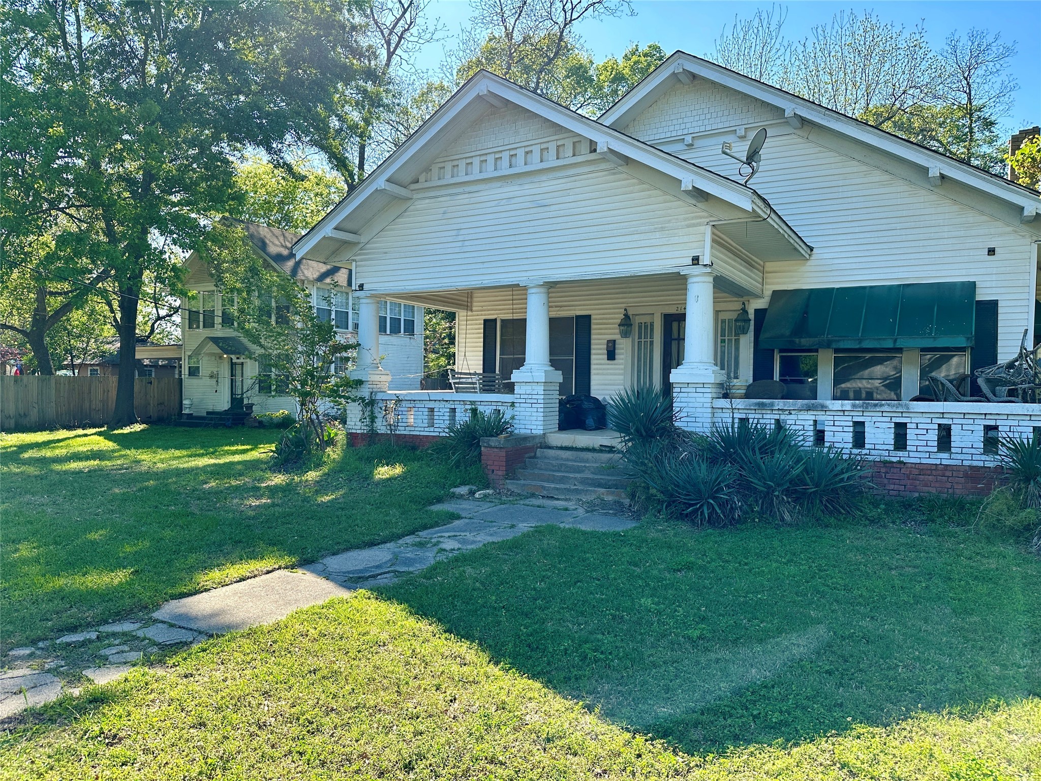 214 N Texas Street Property Photo 1