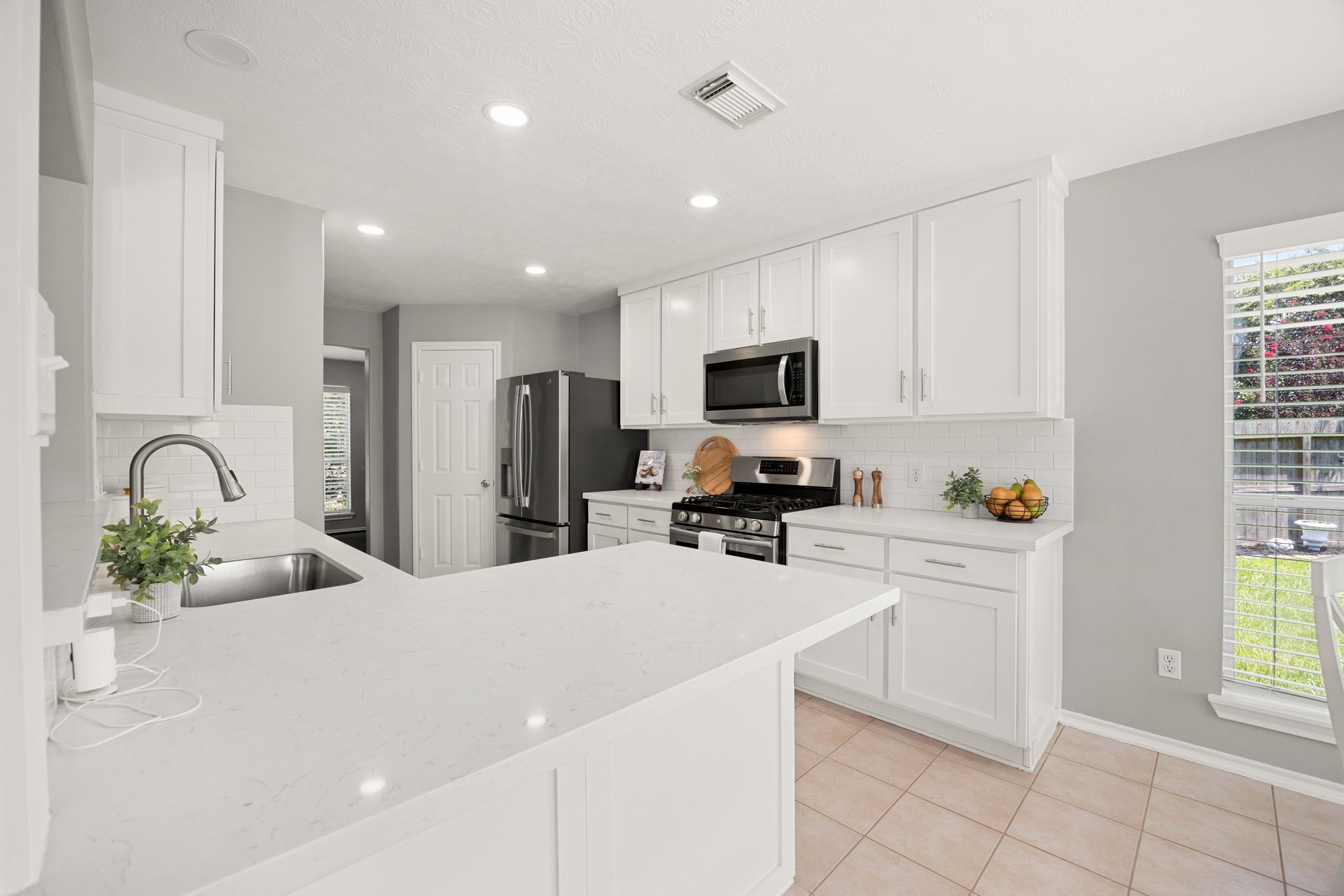 16403 Mauve Orchid Way Property Photo 10
