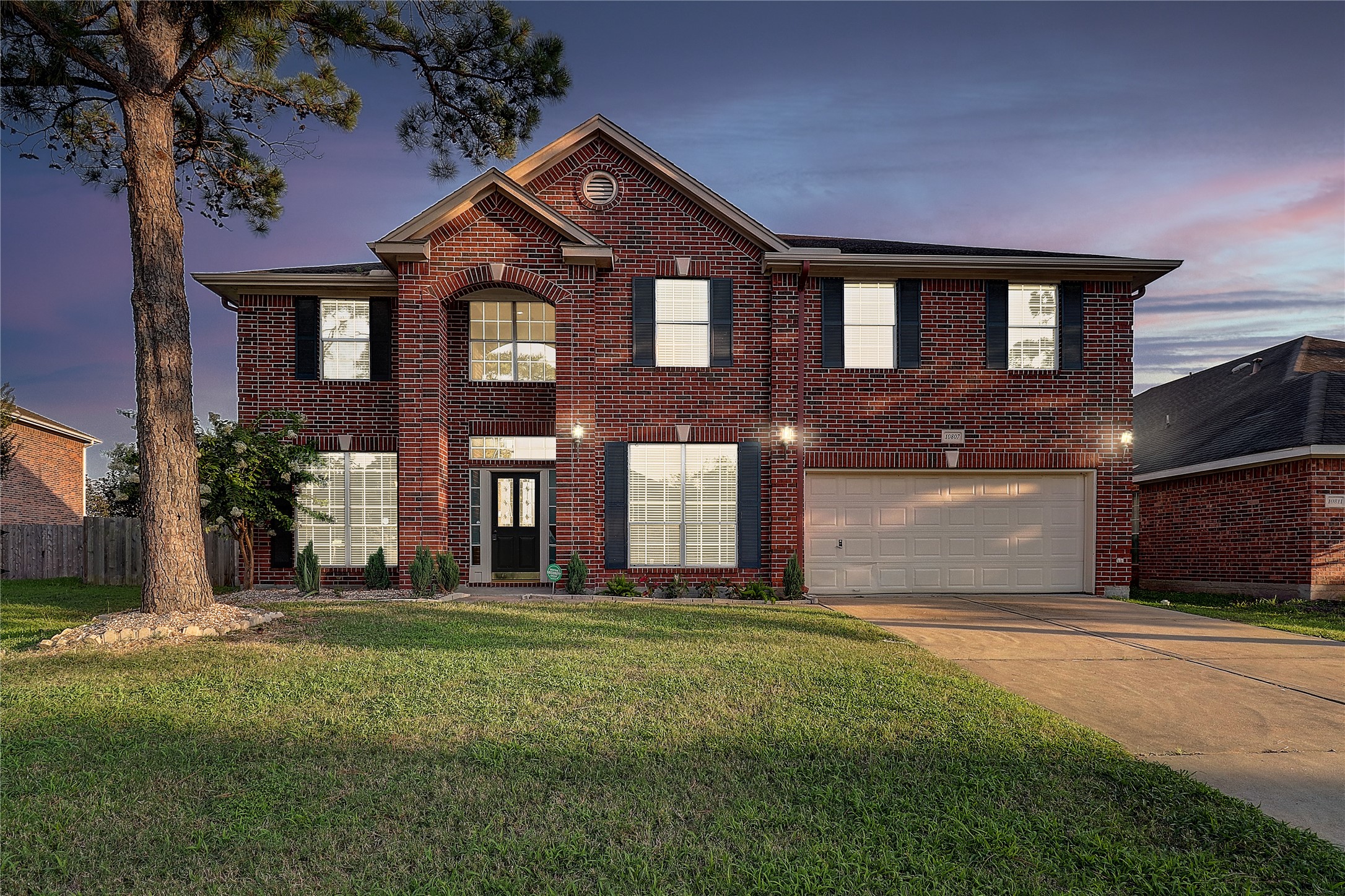 10807 Oak Bayou Lane Property Photo