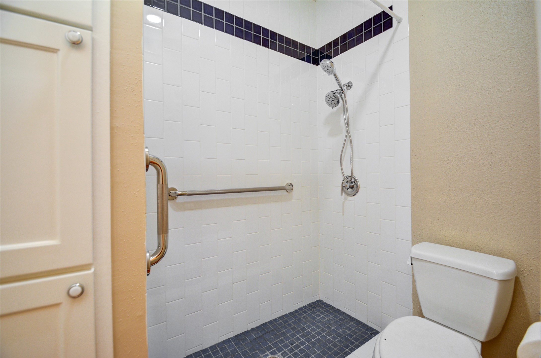 1818 Augusta Drive 11 Property Photo 12