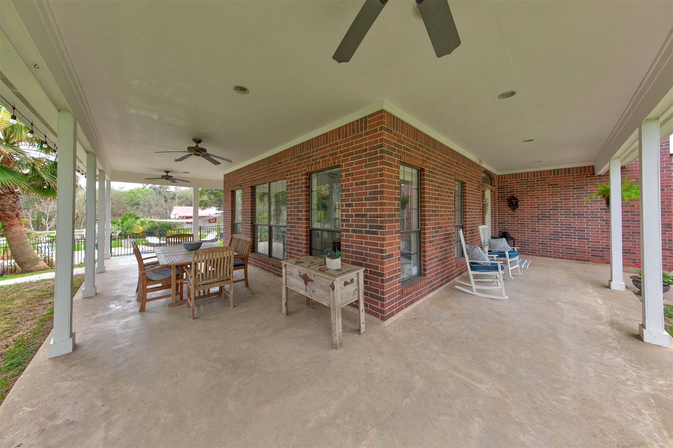 9520 El Chaco Drive Property Photo 9