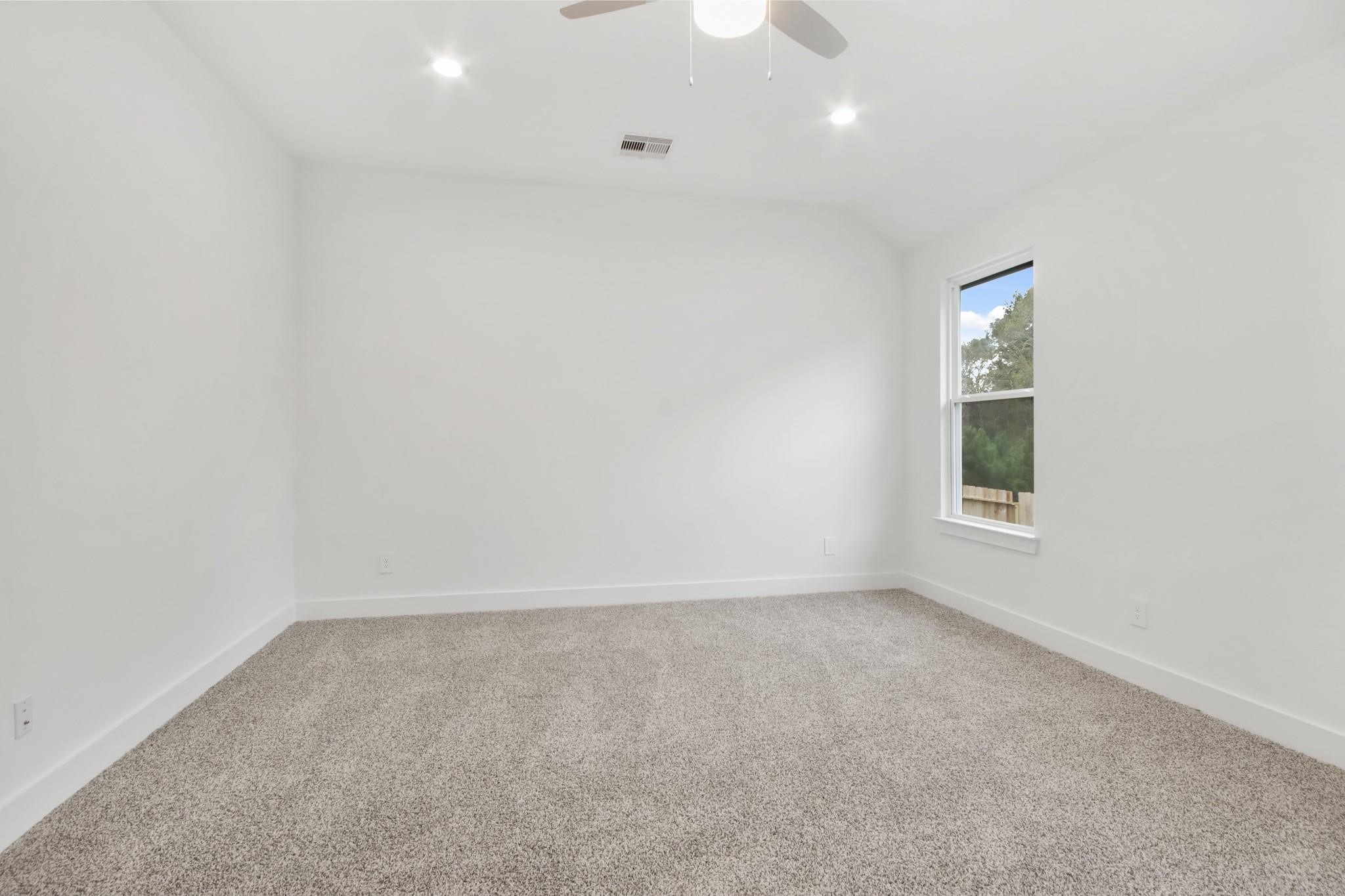 363 Springfield Terrace Drive Property Photo 10