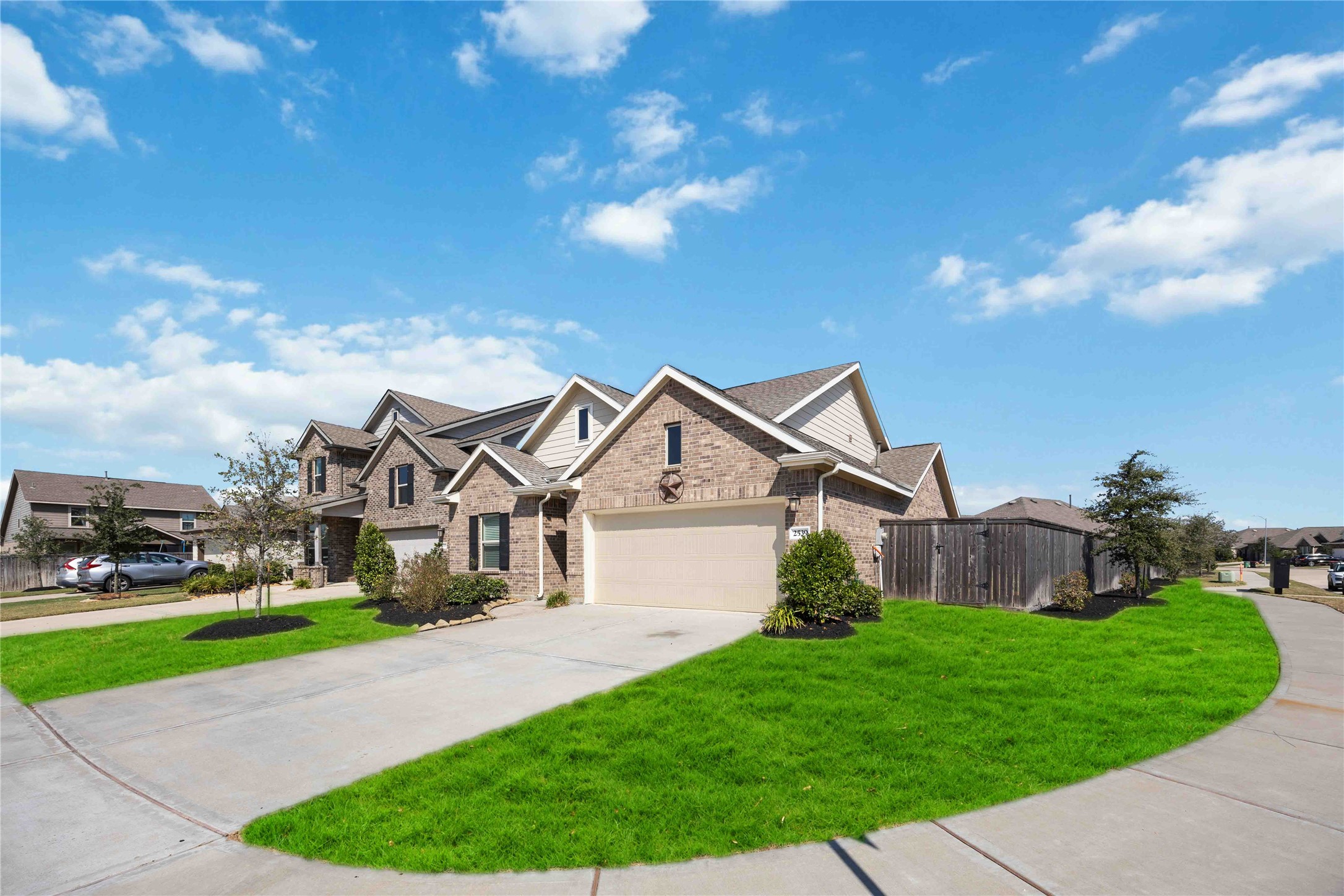 2539 Blazing Star Drive Property Photo 1
