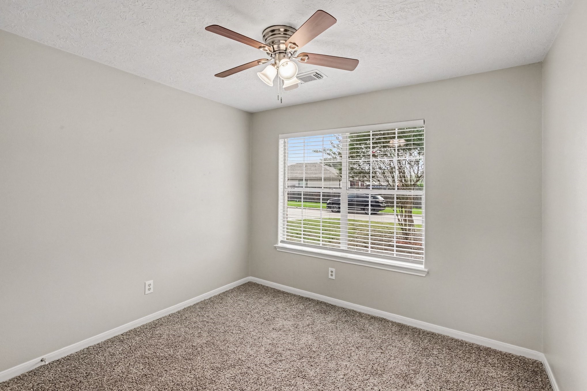 4914 Comal River Loop Property Photo 10
