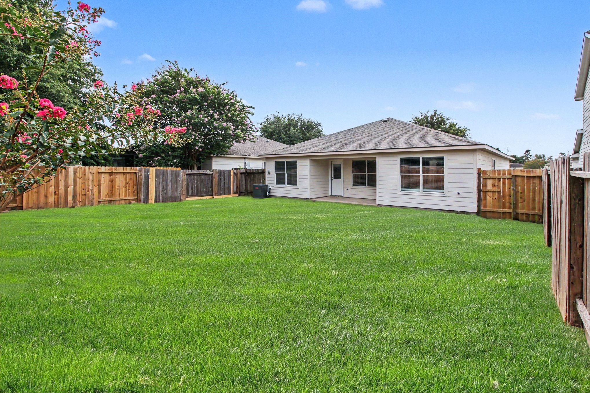 4914 Comal River Loop Property Photo 16
