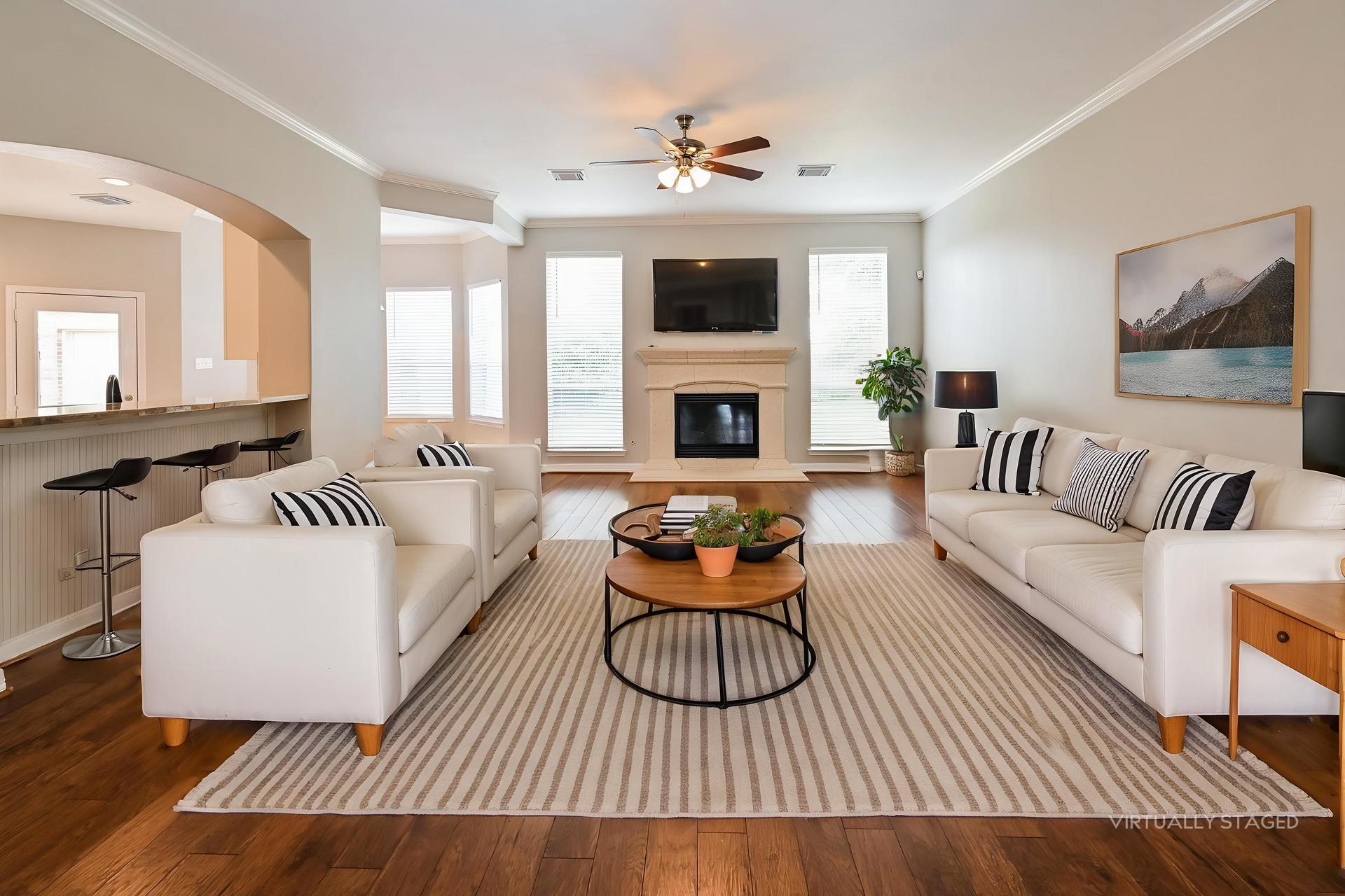 17714 Meadow Crossing Lane Property Photo 4