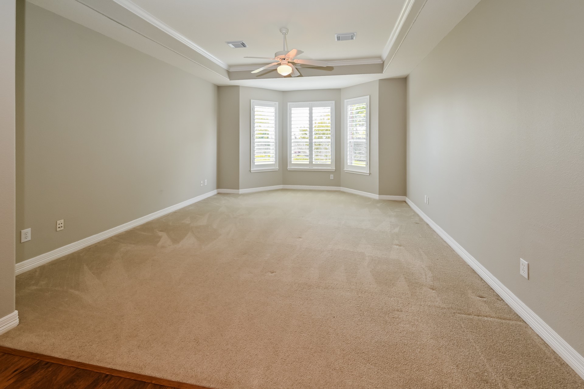 17714 Meadow Crossing Lane Property Photo 9