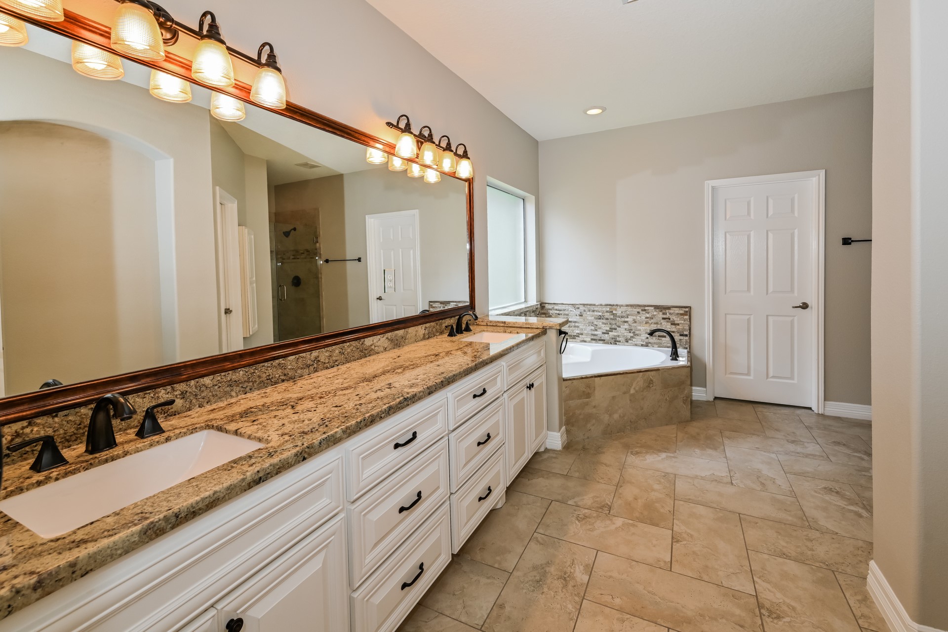 17714 Meadow Crossing Lane Property Photo 15