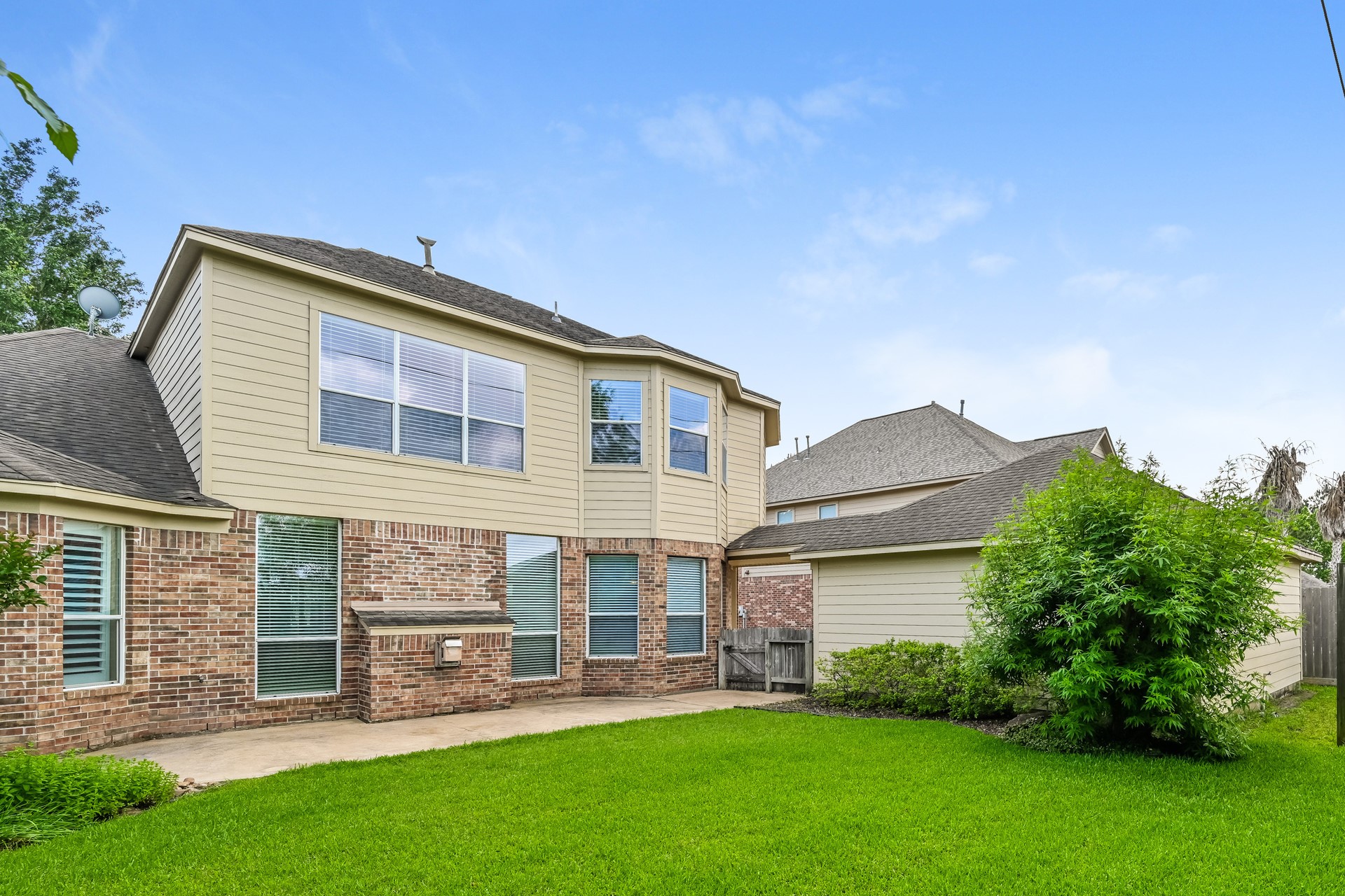 17714 Meadow Crossing Lane Property Photo 17