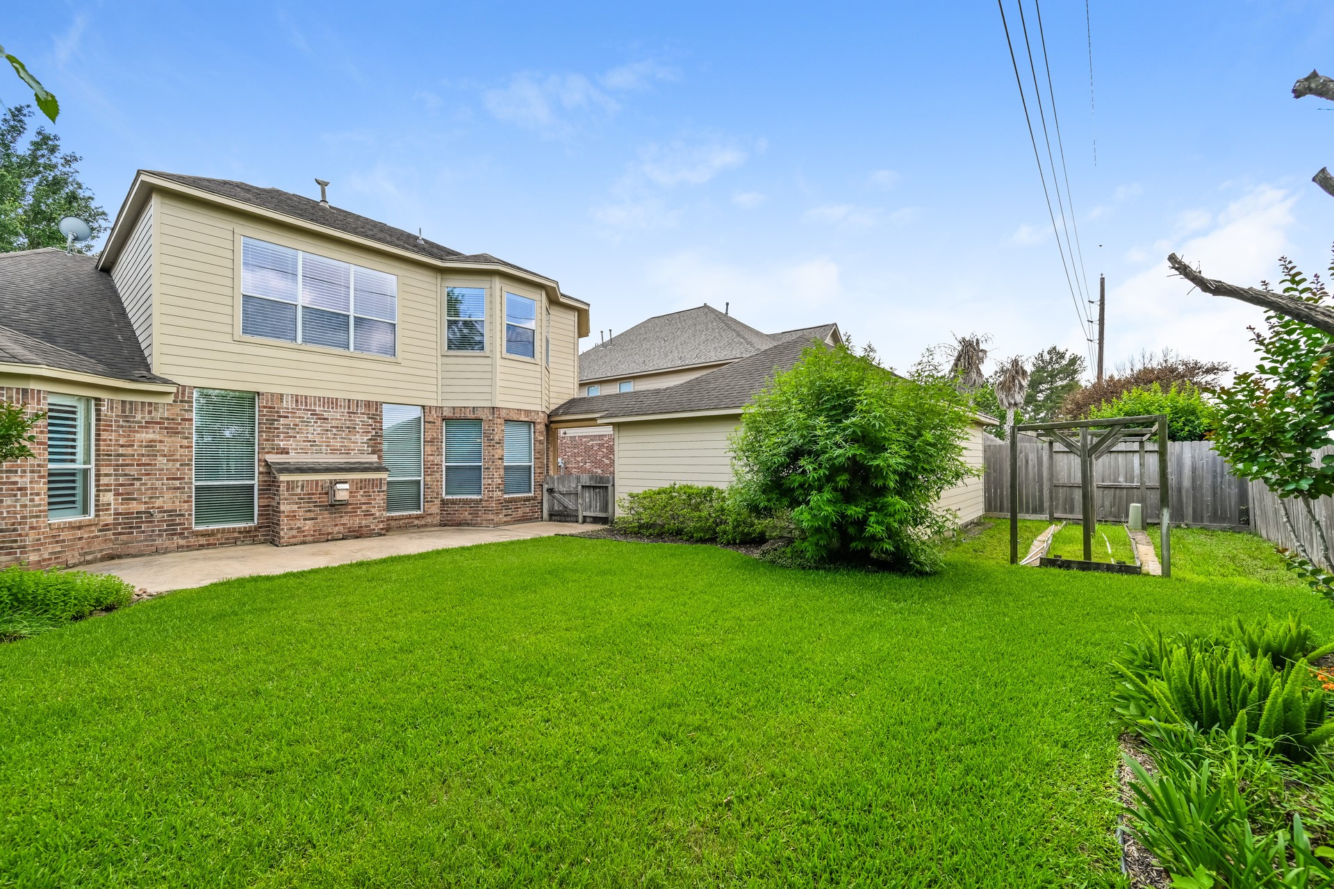 17714 Meadow Crossing Lane Property Photo 18