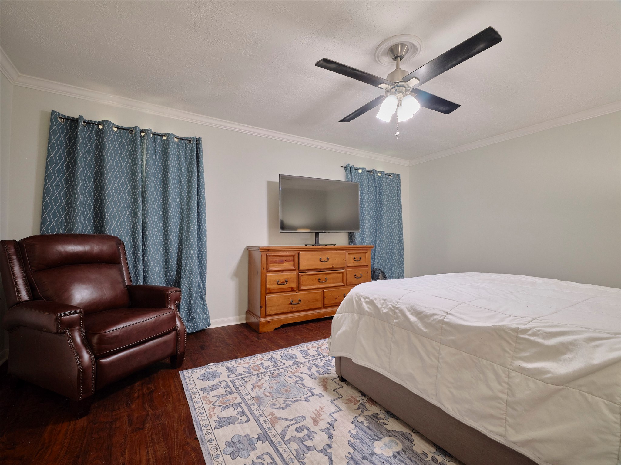 6915 Worcester Drive Property Photo 19