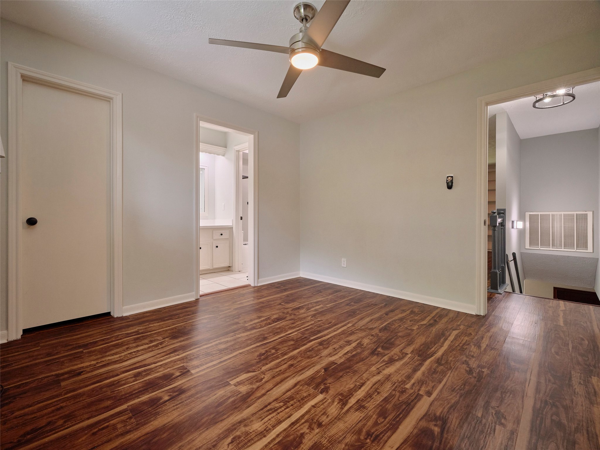 6915 Worcester Drive Property Photo 29