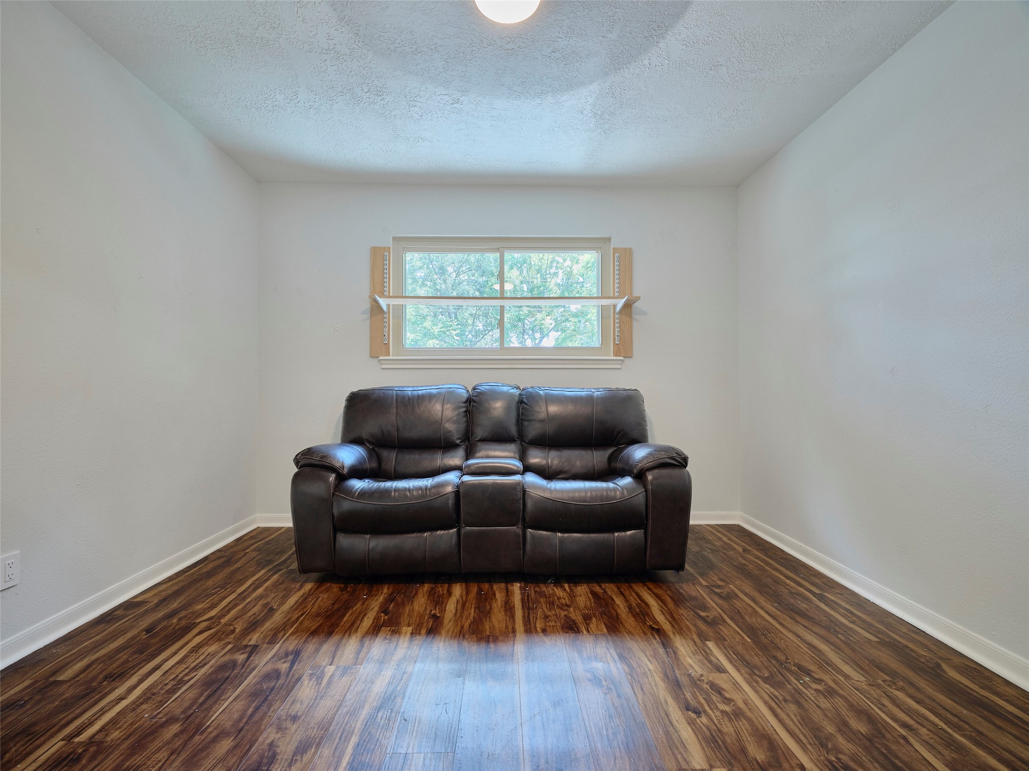 6915 Worcester Drive Property Photo 31