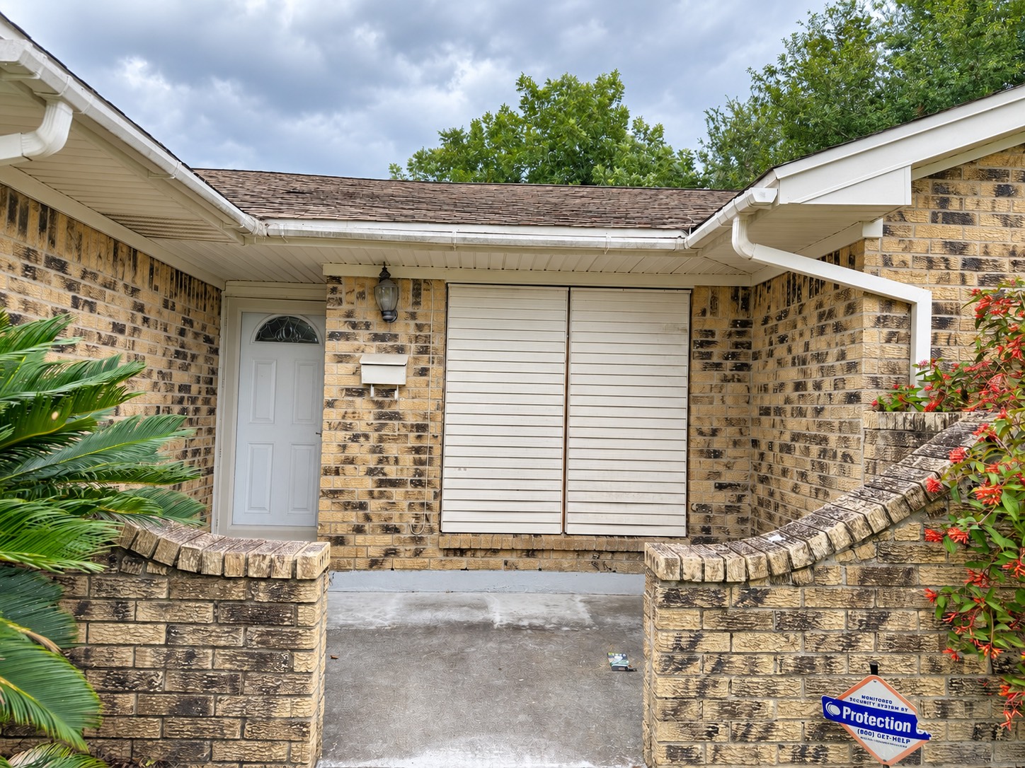 306 Lantana Drive Property Photo 2