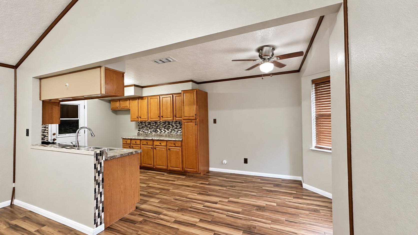 306 Lantana Drive Property Photo 5