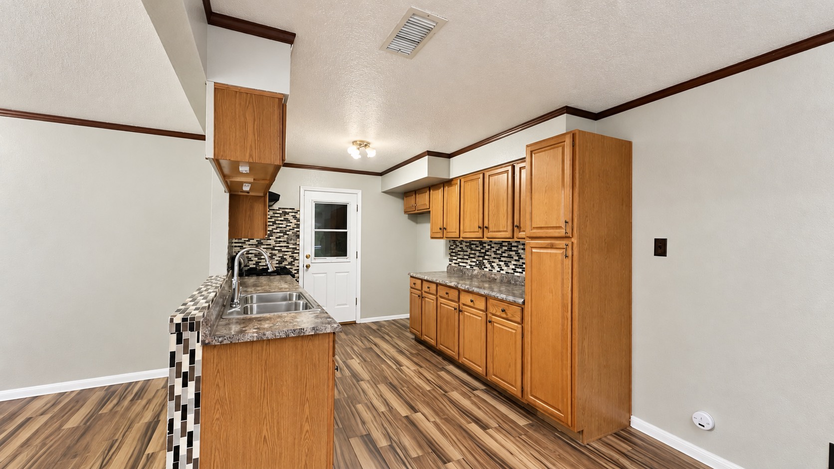 306 Lantana Drive Property Photo 6