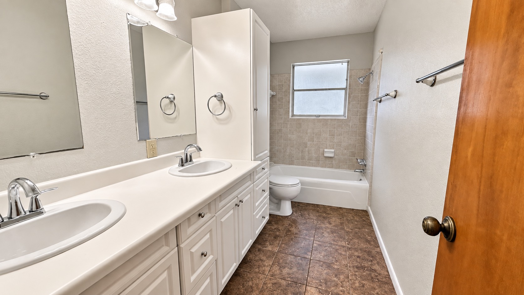 306 Lantana Drive Property Photo 10