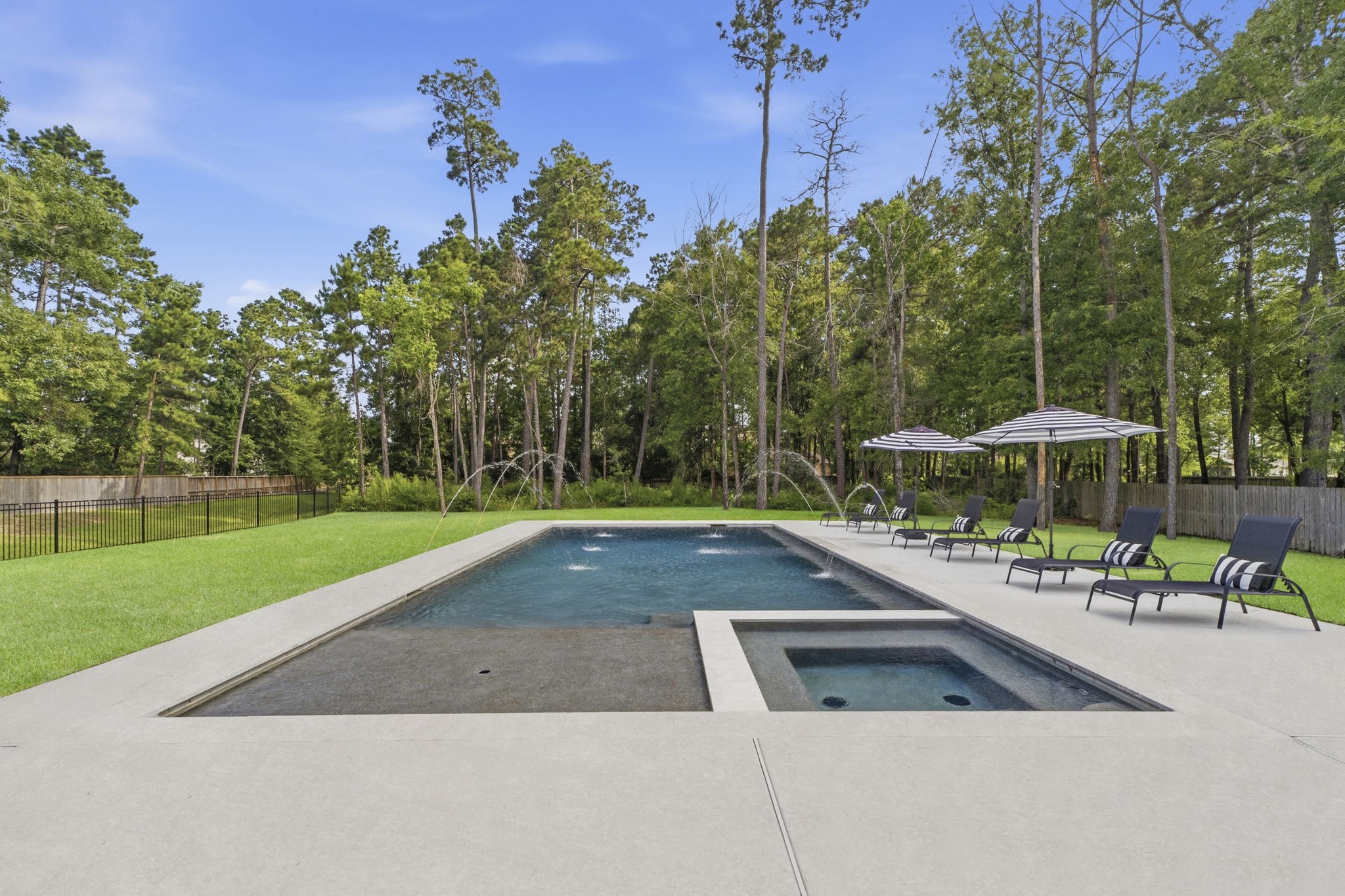 27711 N Ossineke Drive Property Photo 45