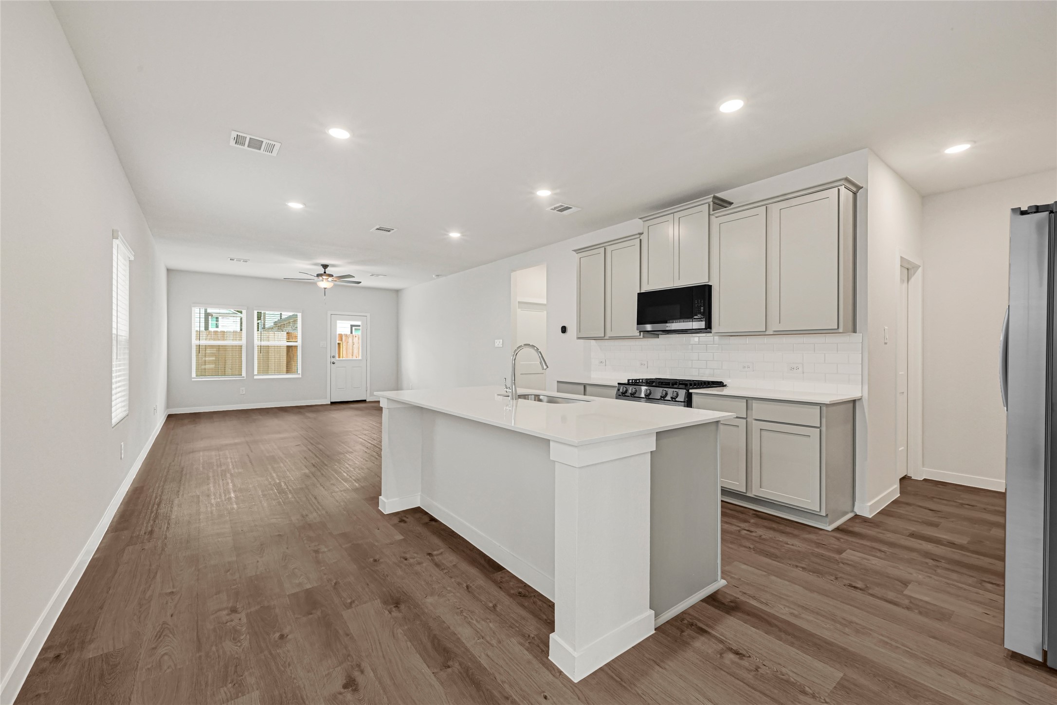7735 Bergamot Circle Property Photo 4