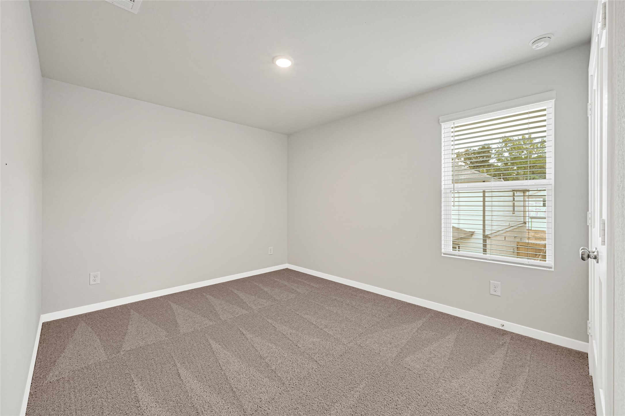7735 Bergamot Circle Property Photo 9