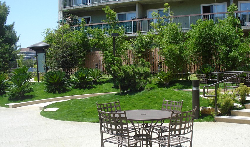 450 Grand View St Property Photo 3