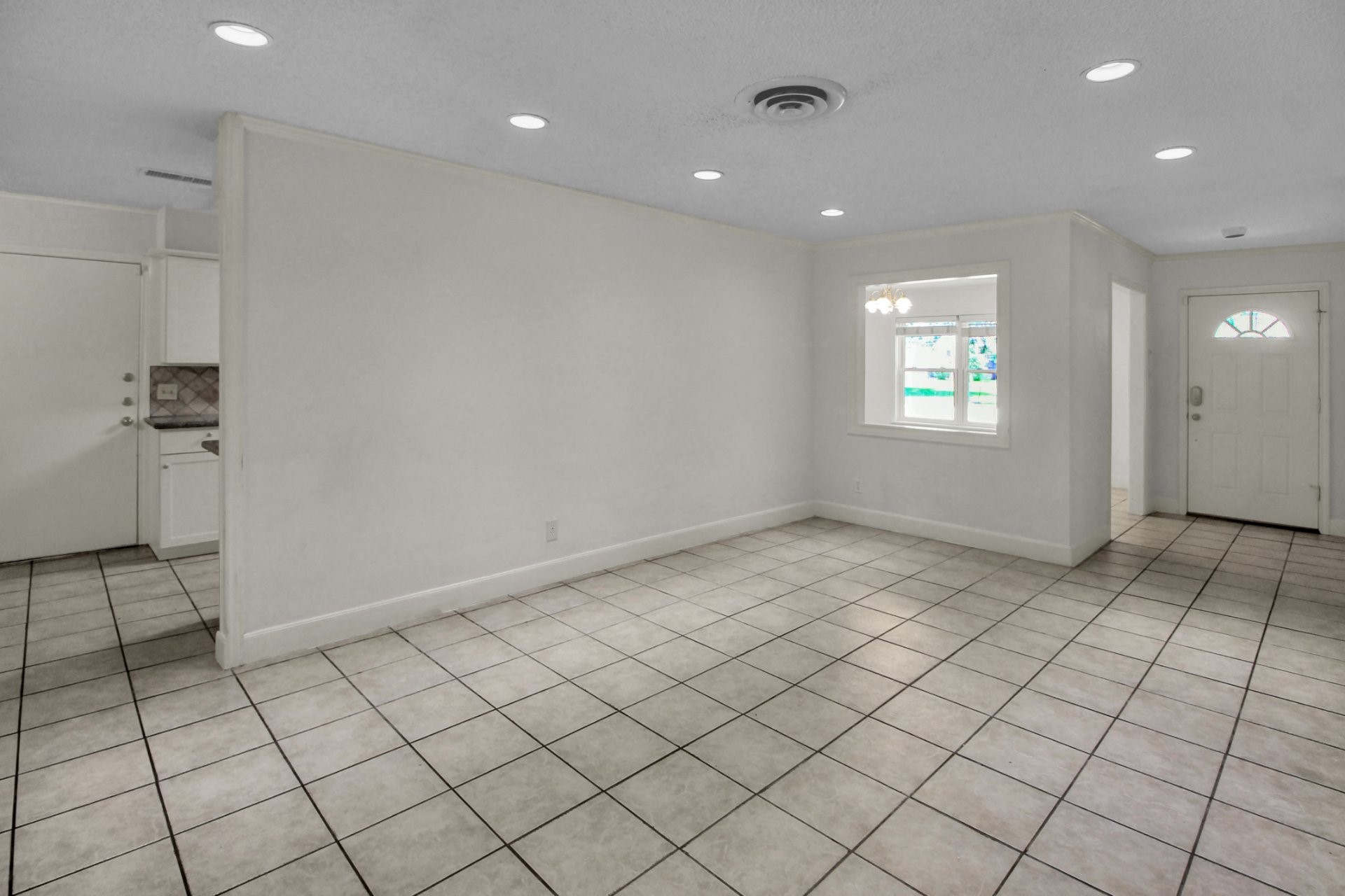 4047 Falkirk Lane Property Photo 4