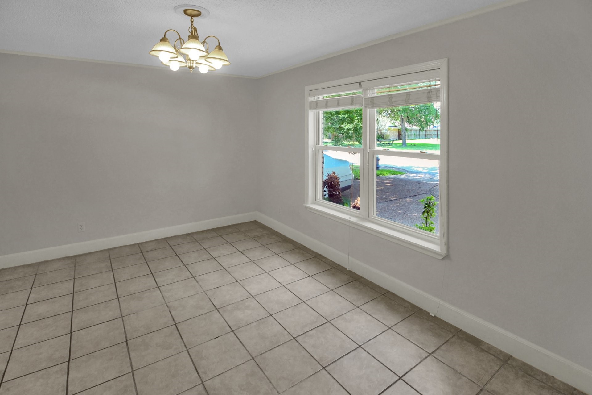 4047 Falkirk Lane Property Photo 10