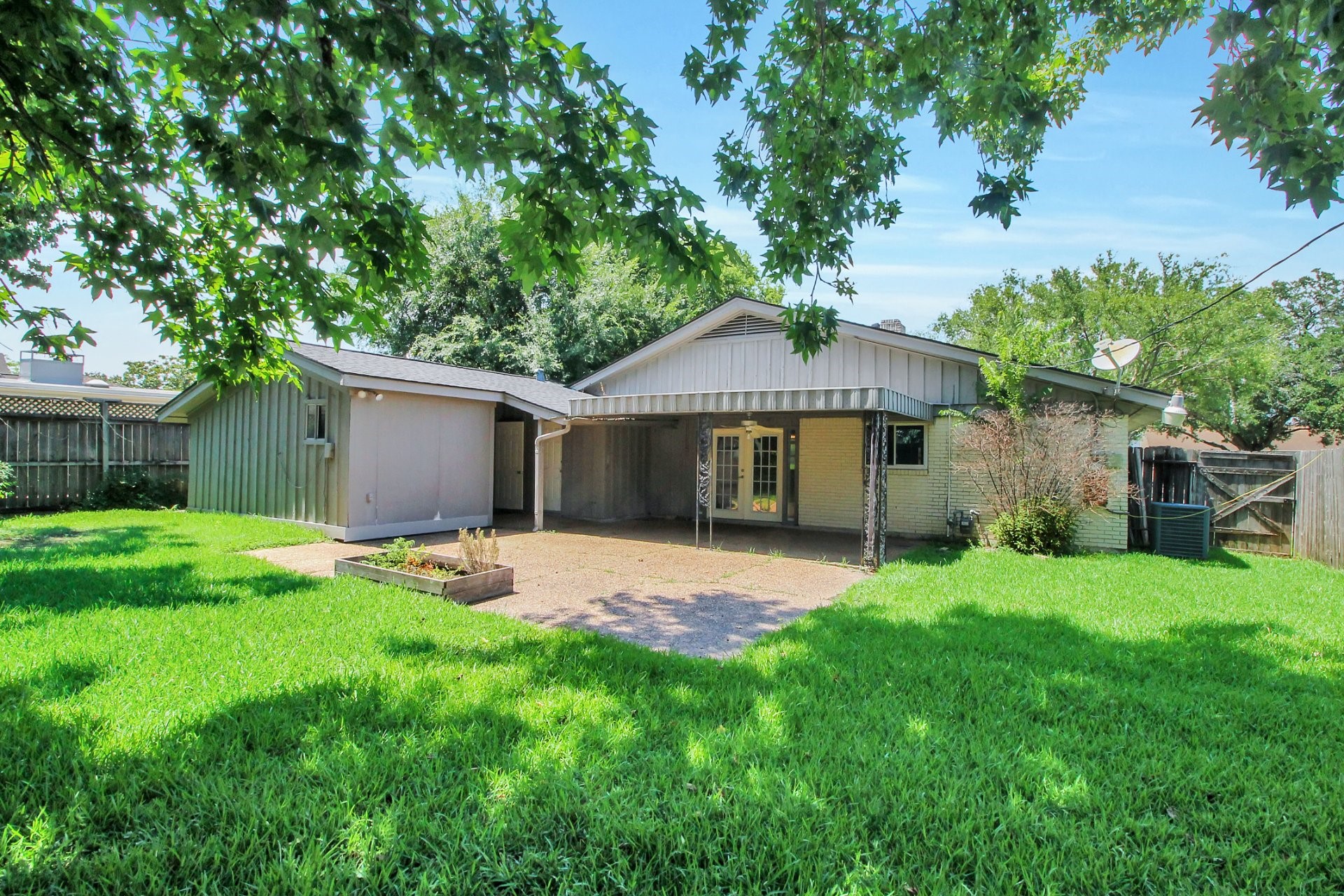 4047 Falkirk Lane Property Photo 18