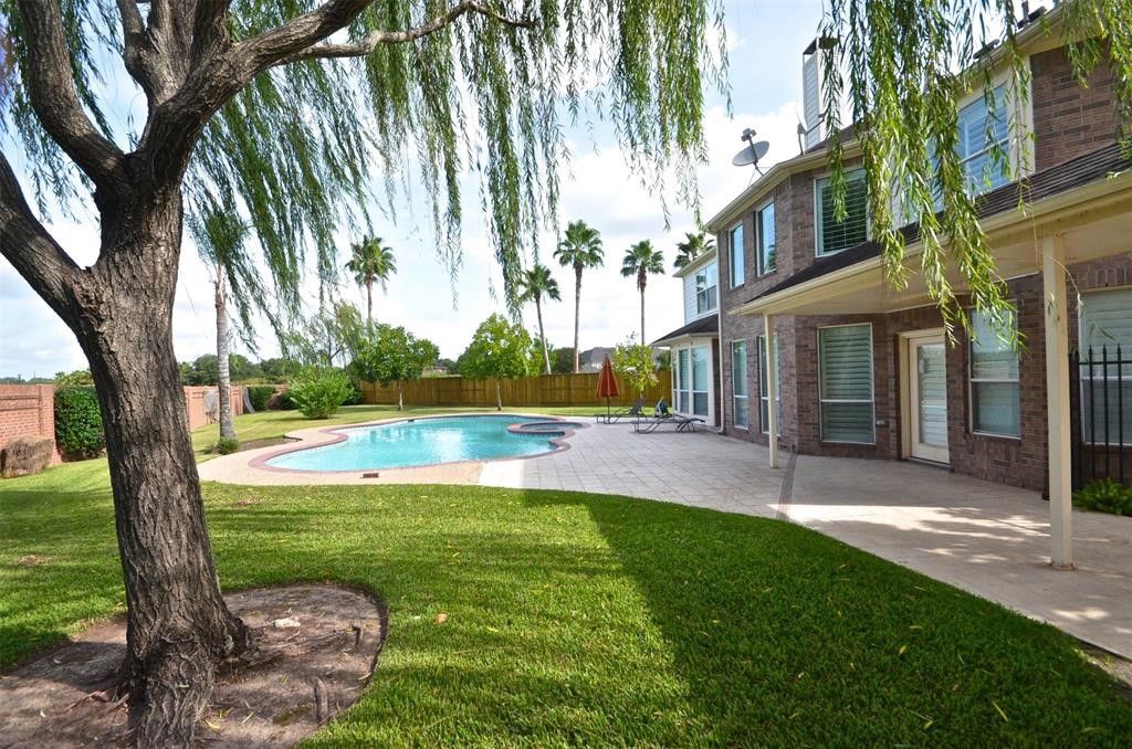 5802 Sage River Court Property Photo 1