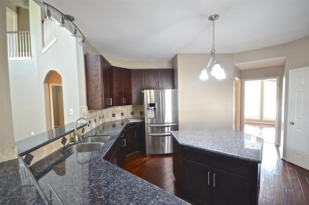 5802 Sage River Court Property Photo 13