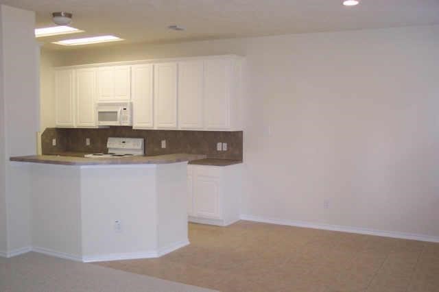 135 Gallery Cove Court Property Photo 4