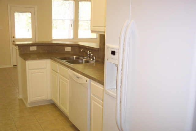 135 Gallery Cove Court Property Photo 5