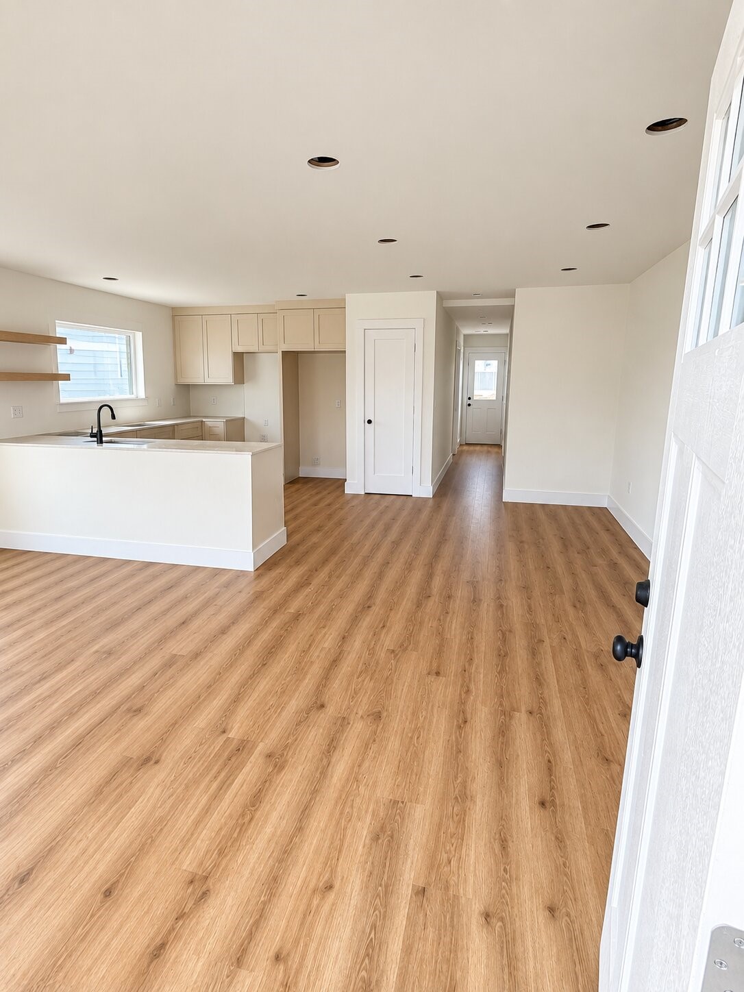 524 N Super Street Property Photo 2