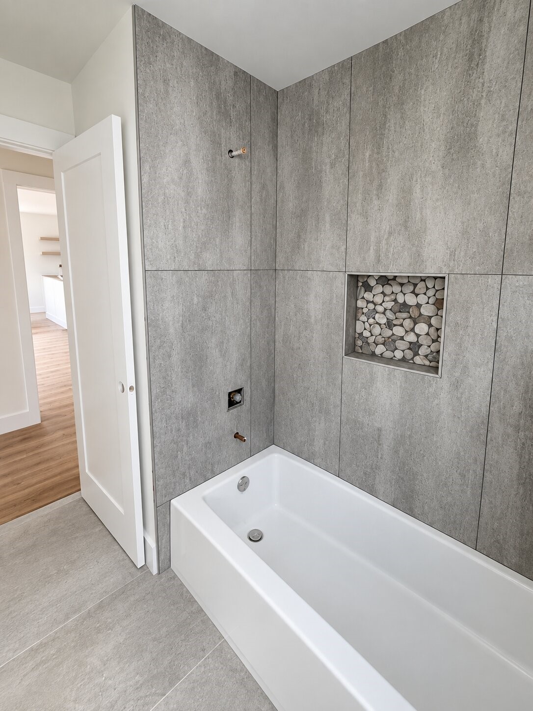 524 N Super Street Property Photo 8