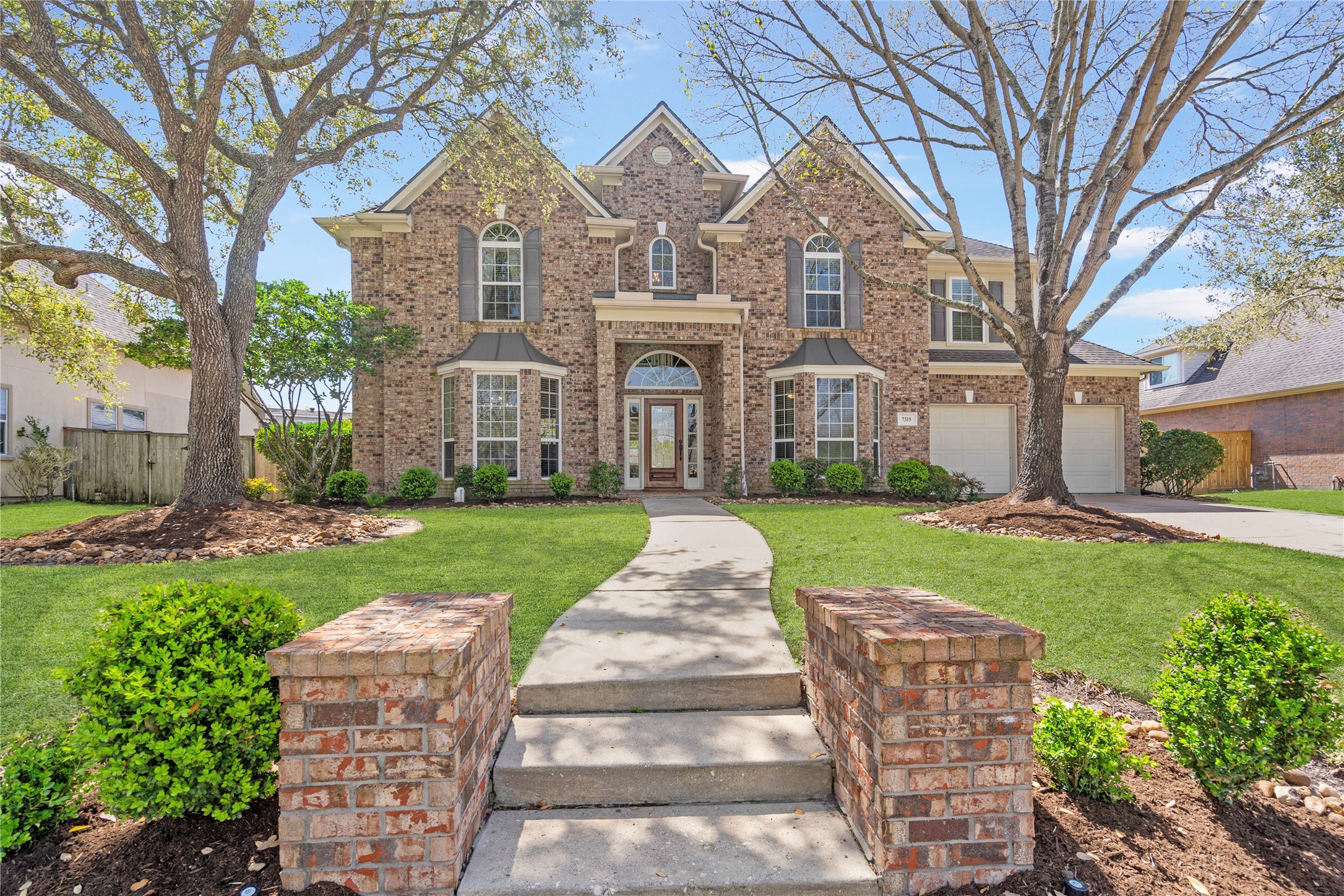 7315 Gentle Willow Lane Property Photo