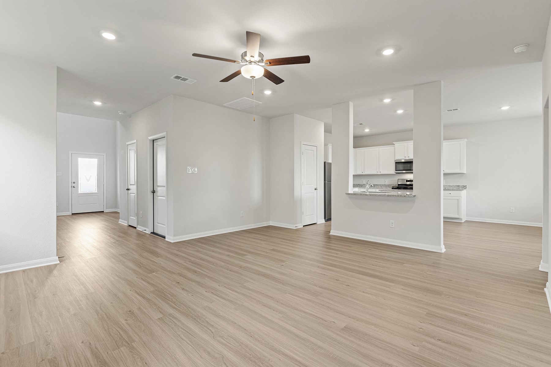 8819 New Jade Drive Property Photo 4