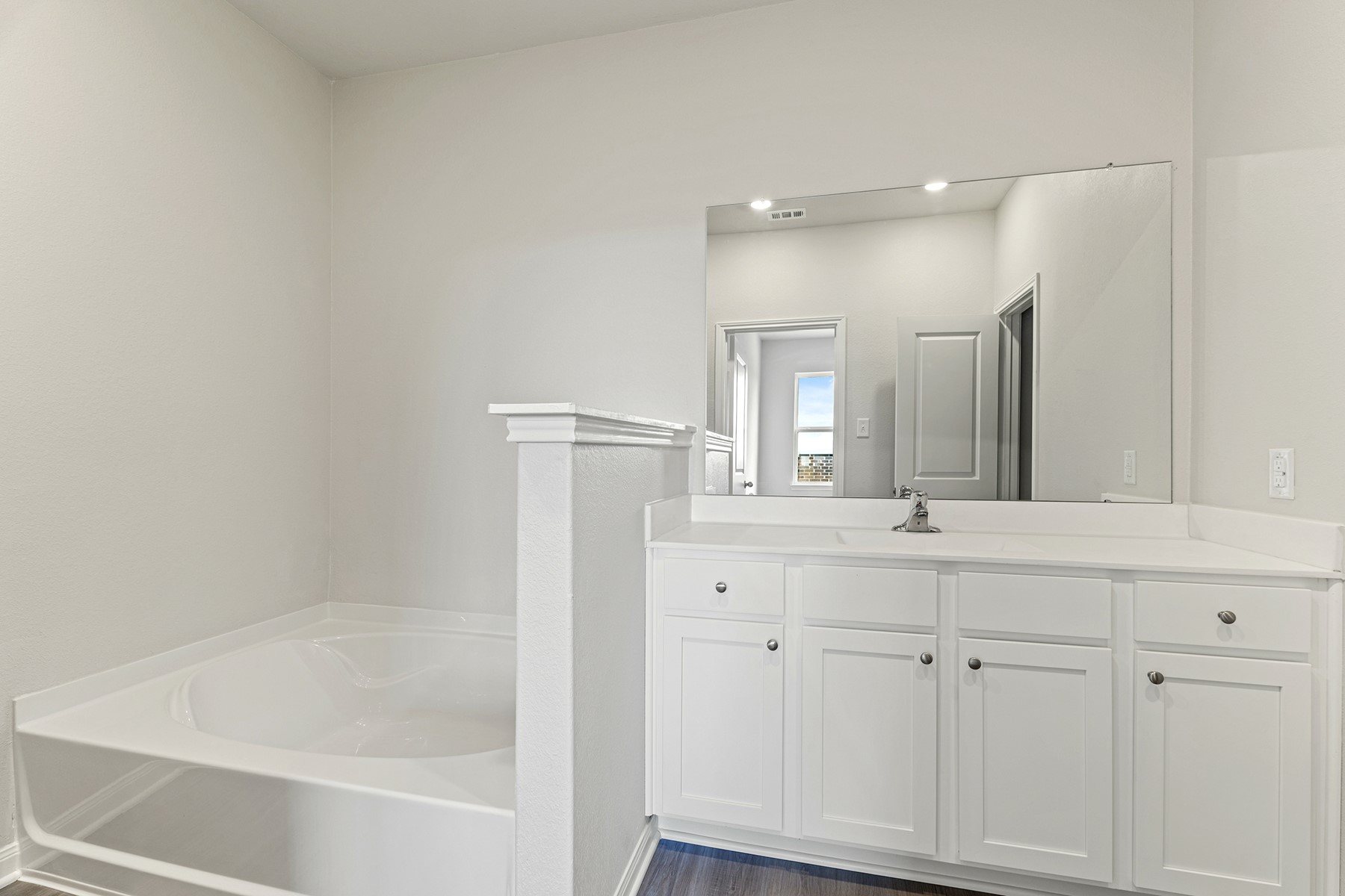 8819 New Jade Drive Property Photo 13