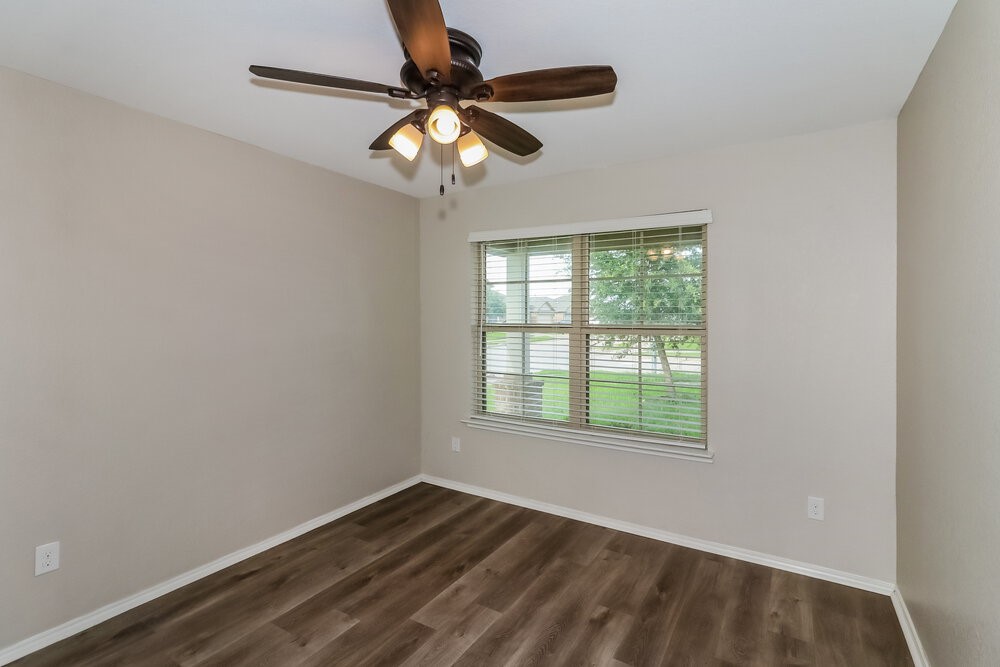 8102 Rose Petals Lane Property Photo 12