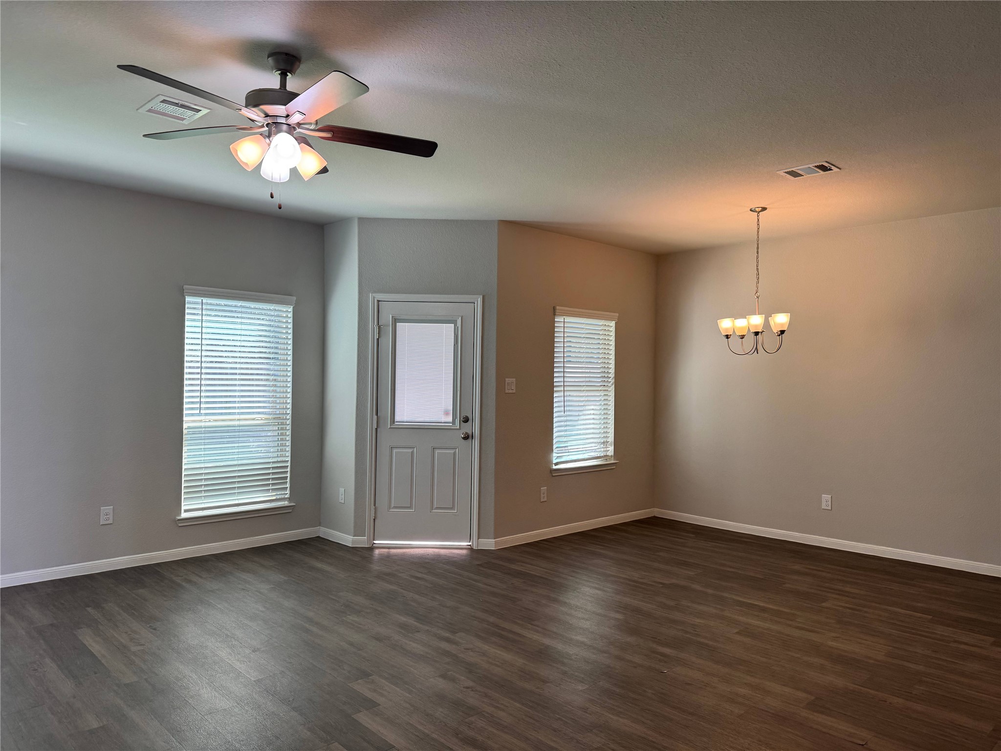 149 Camelot Place Court Property Photo 6