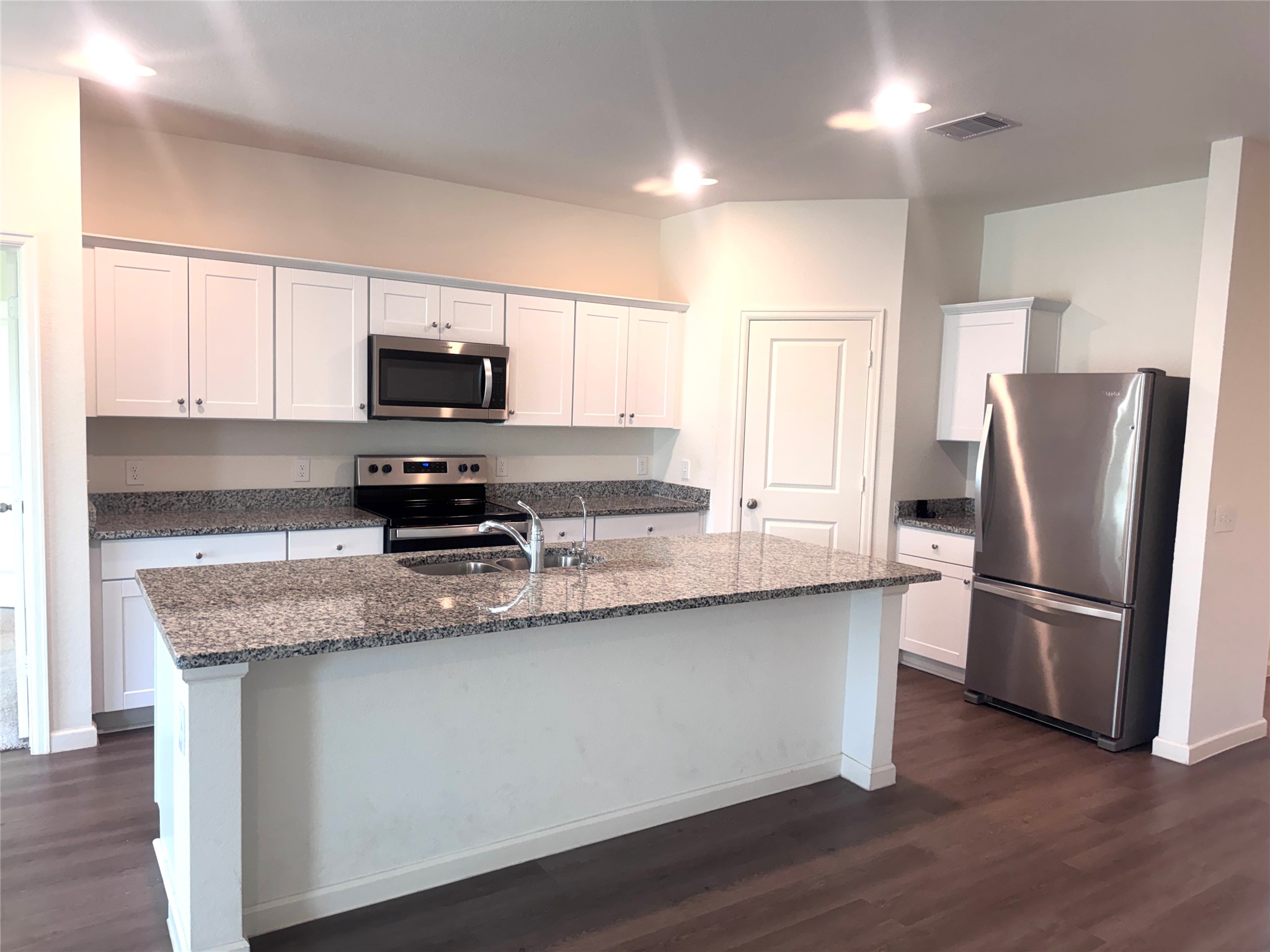 27310 Clear Breeze Drive Property Photo 6