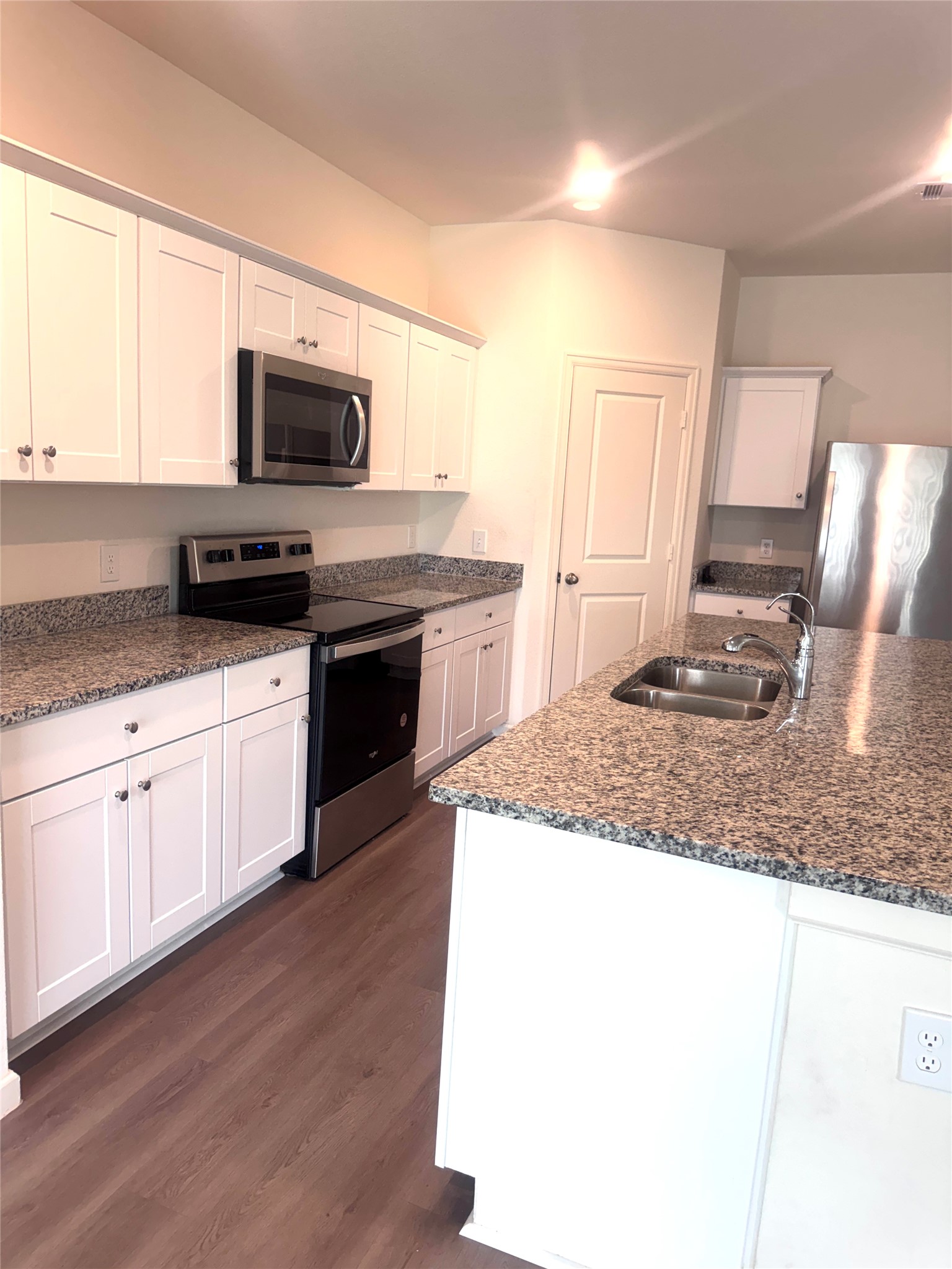 27310 Clear Breeze Drive Property Photo 10