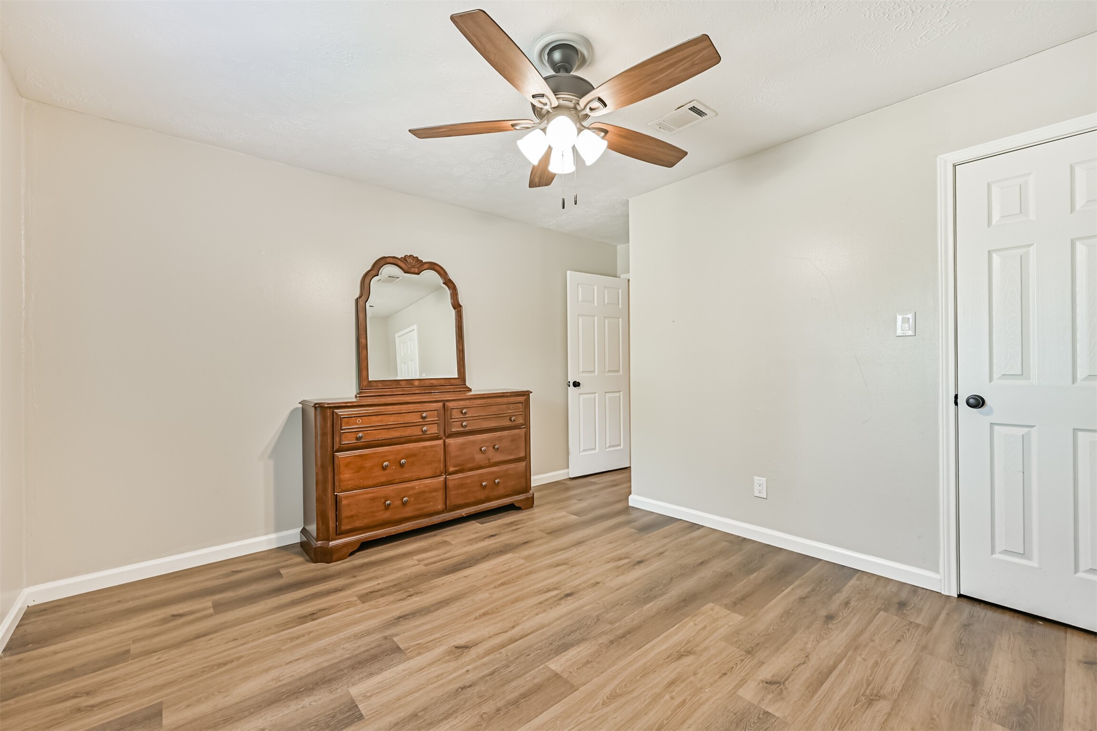 15711 Sea Liner Drive Property Photo 23