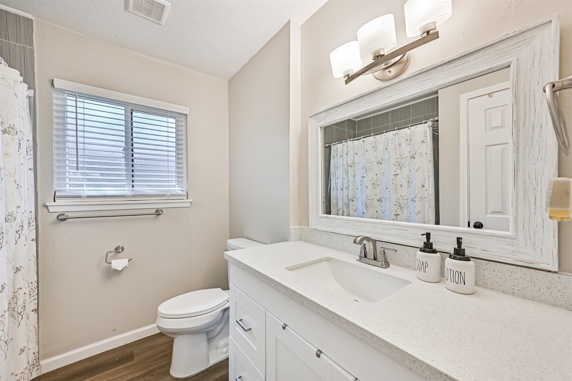 15711 Sea Liner Drive Property Photo 24